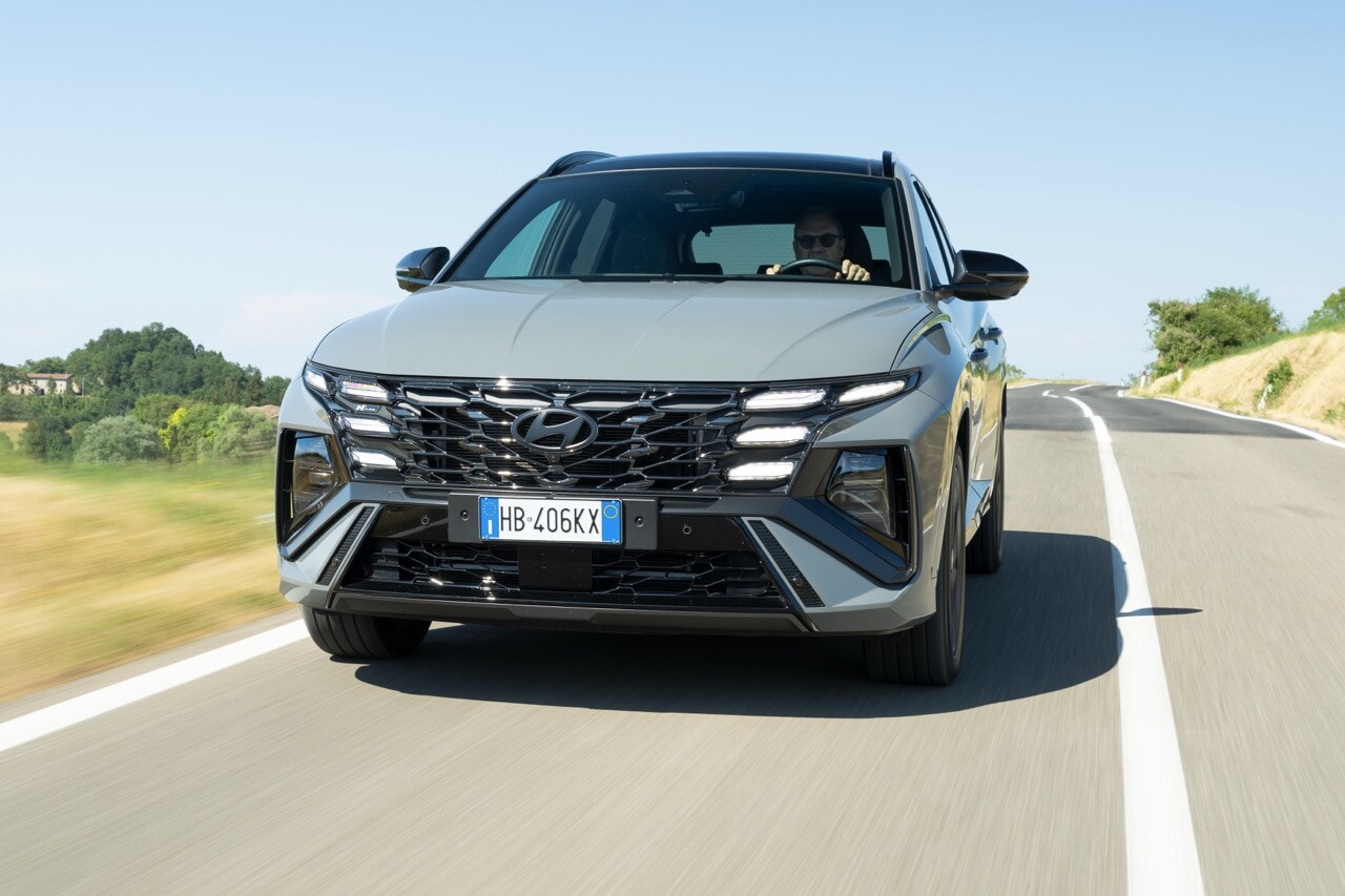 Hyundai Tucson, quale ibrido scegliere? La prova completa