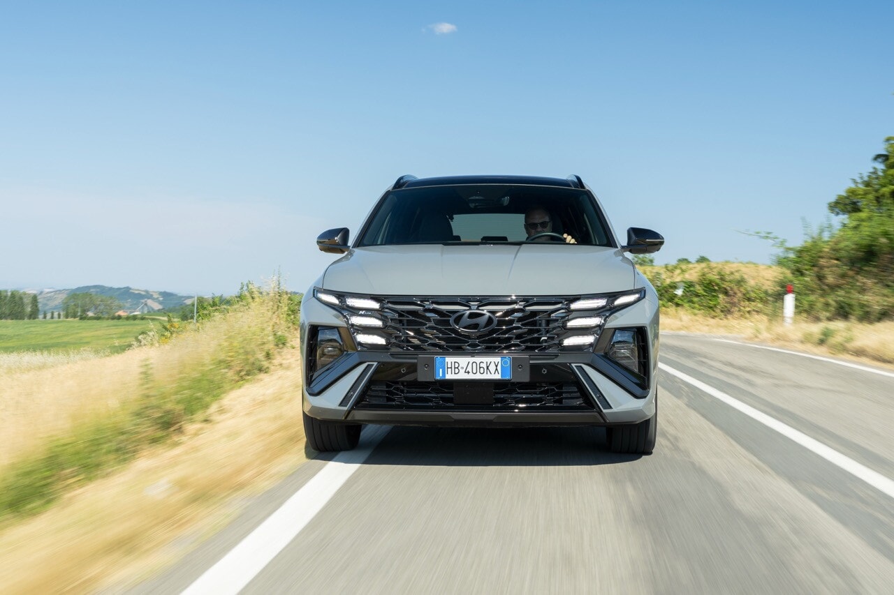 Hyundai Tucson, quale ibrido scegliere? La prova completa