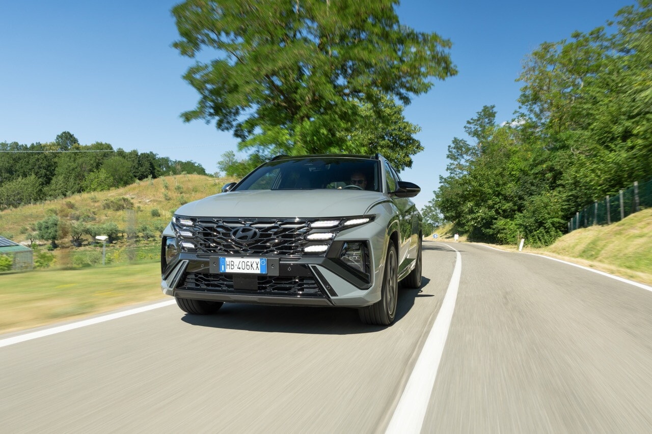 Hyundai Tucson, quale ibrido scegliere? La prova completa