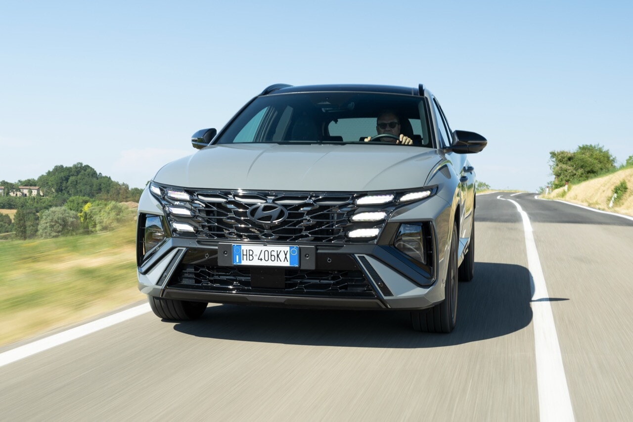 Hyundai Tucson, quale ibrido scegliere? La prova completa