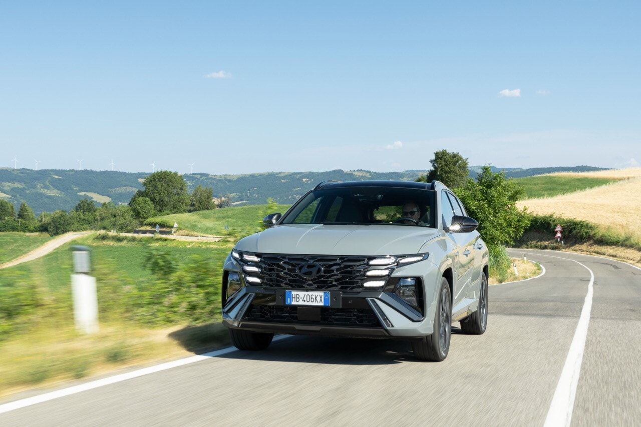 Hyundai Tucson, quale ibrido scegliere? La prova completa