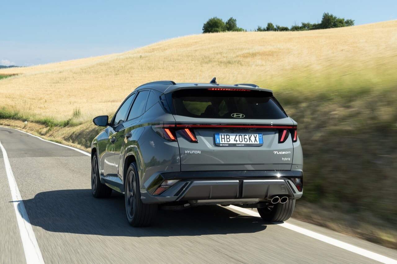 Hyundai Tucson, quale ibrido scegliere? La prova completa