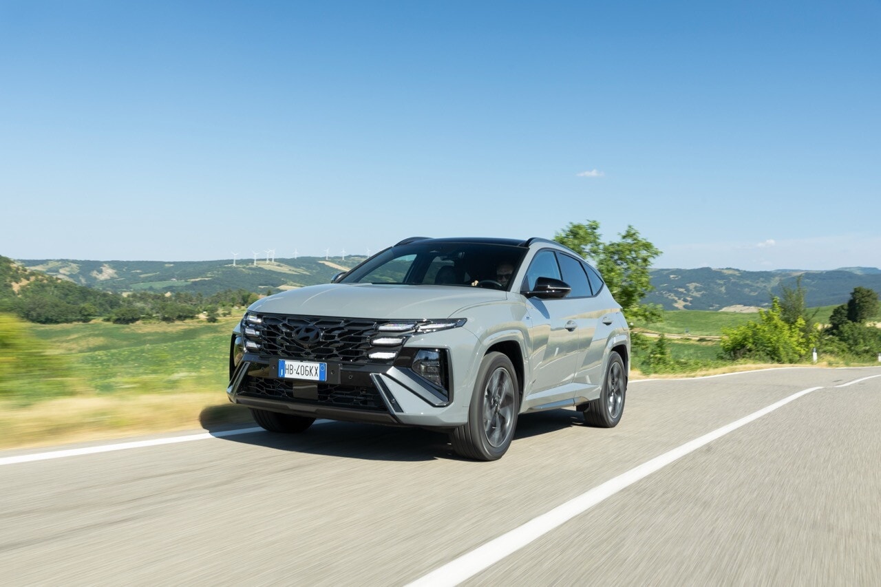 Hyundai Tucson, quale ibrido scegliere? La prova completa
