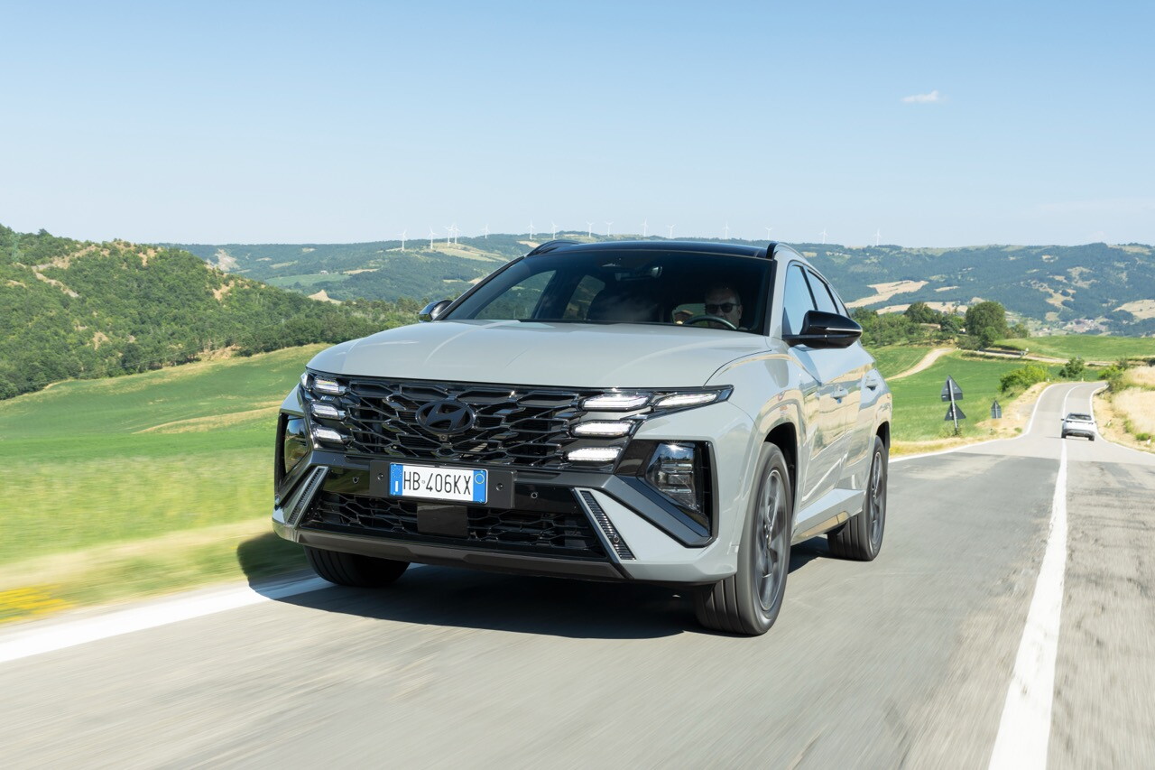 Hyundai Tucson, quale ibrido scegliere? La prova completa