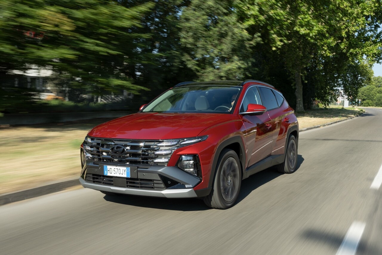 Hyundai Tucson, quale ibrido scegliere? La prova completa