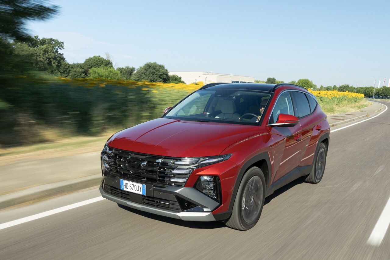 Hyundai Tucson, quale ibrido scegliere? La prova completa