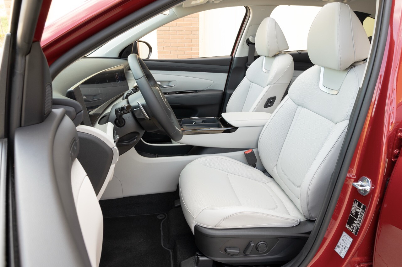 Hyundai Tucson, quale ibrido scegliere? La prova completa