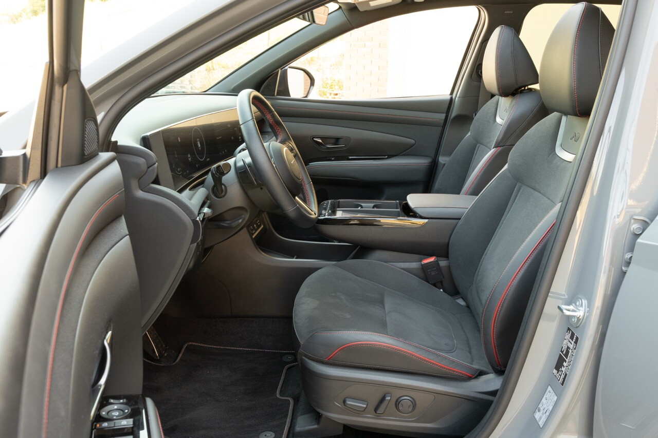 Hyundai Tucson, quale ibrido scegliere? La prova completa
