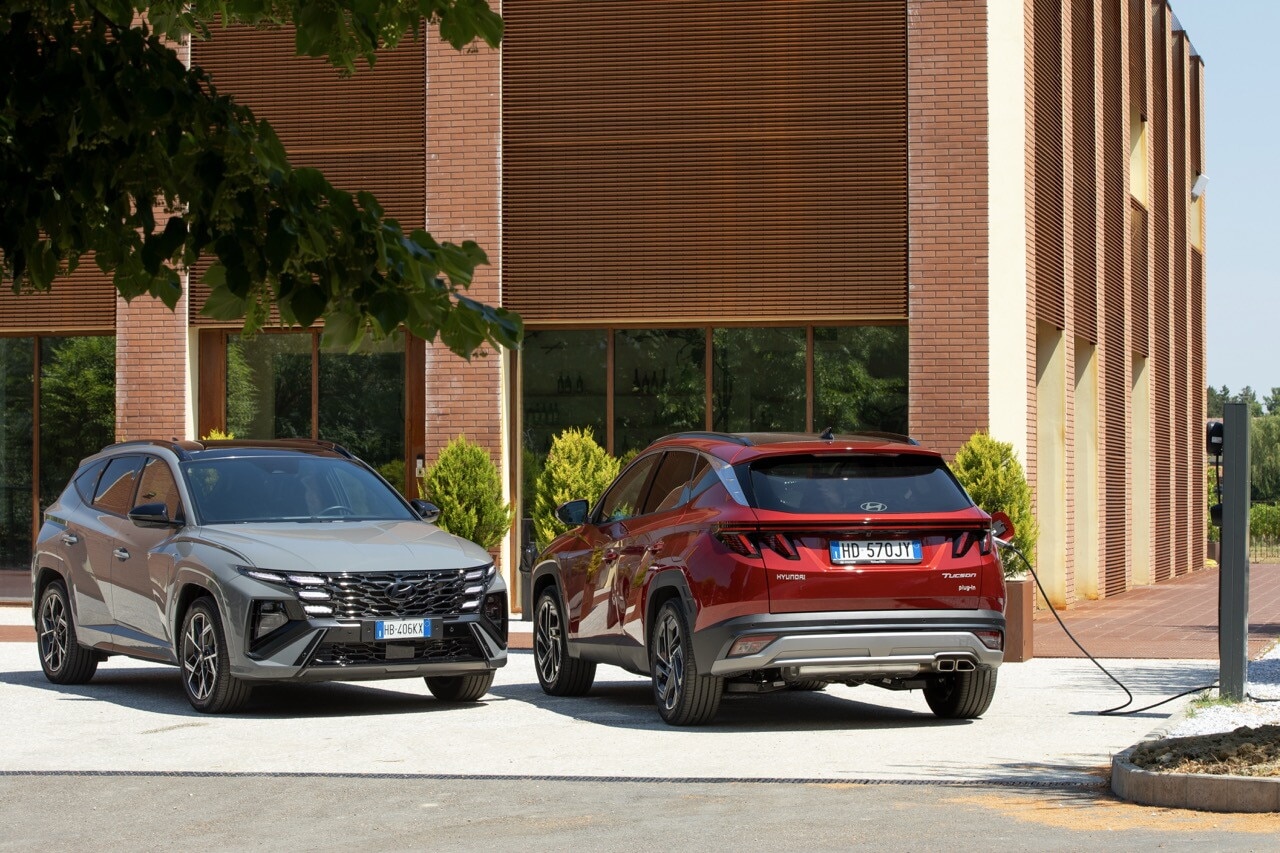 Hyundai Tucson, quale ibrido scegliere? La prova completa