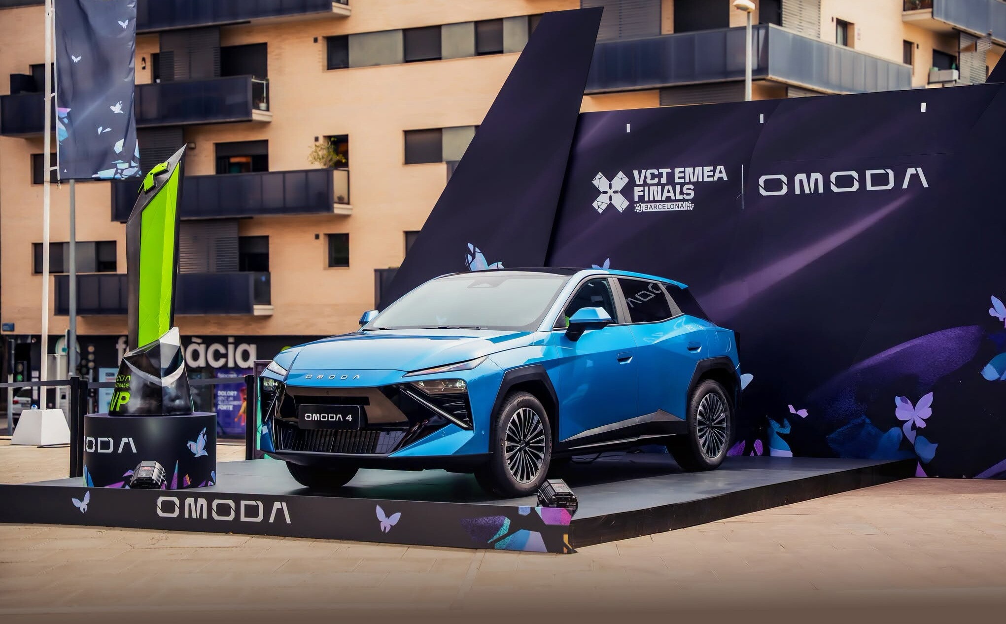 Omoda 4 sta arrivando, sfoggiando il design Cyber Mecha