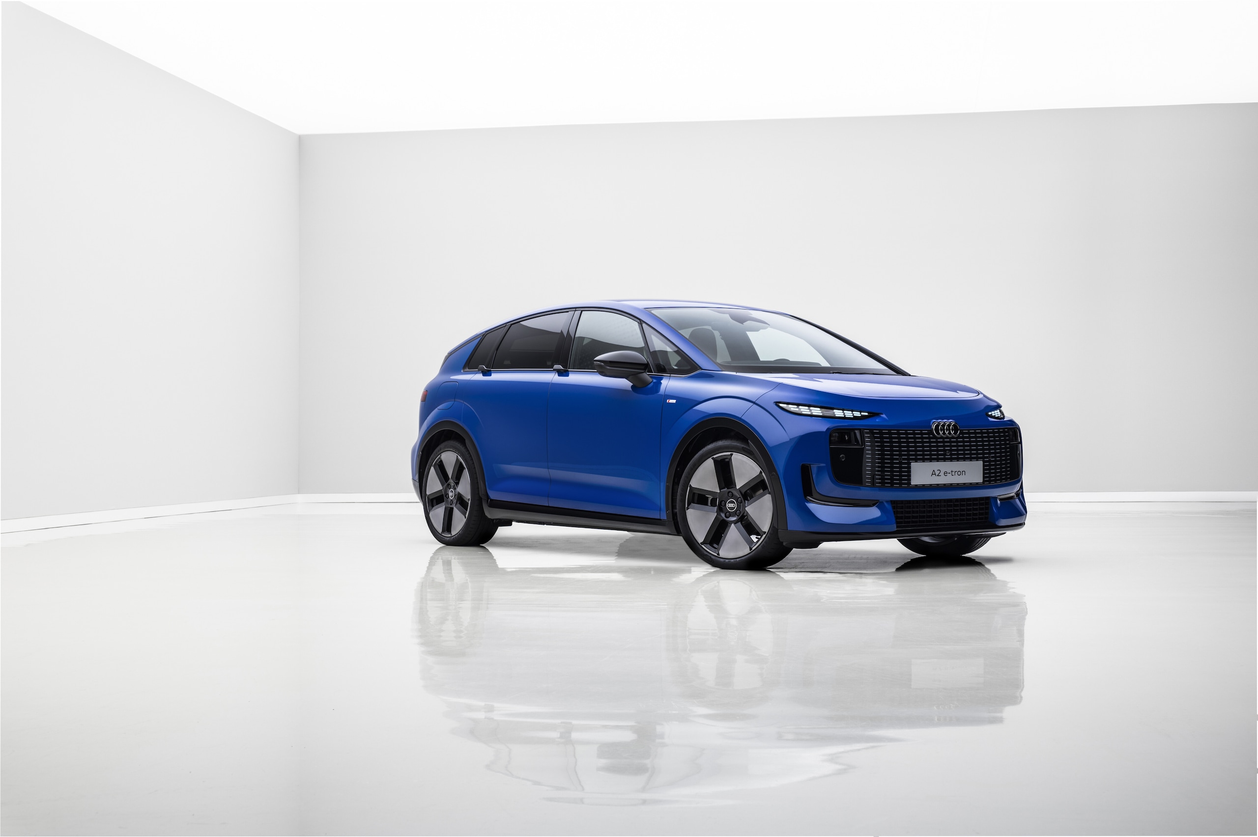Audi A2 e-tron, lo stile incontra l'efficienza