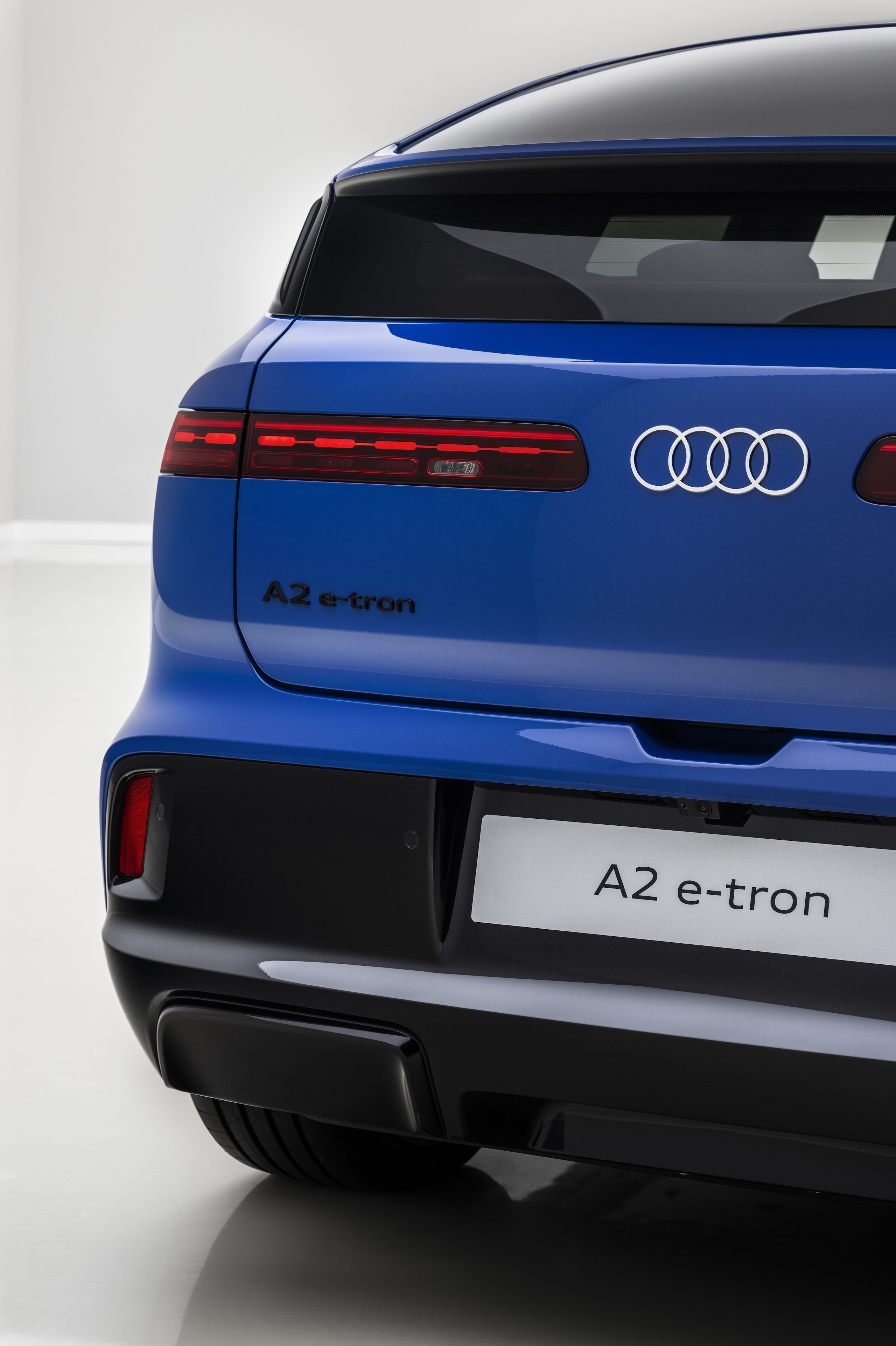 Audi A2 e-tron, lo stile incontra l'efficienza
