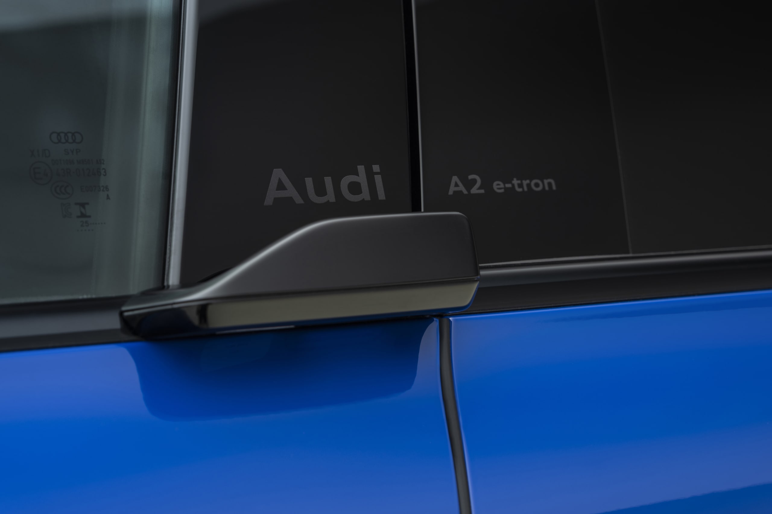 Audi A2 e-tron, lo stile incontra l'efficienza