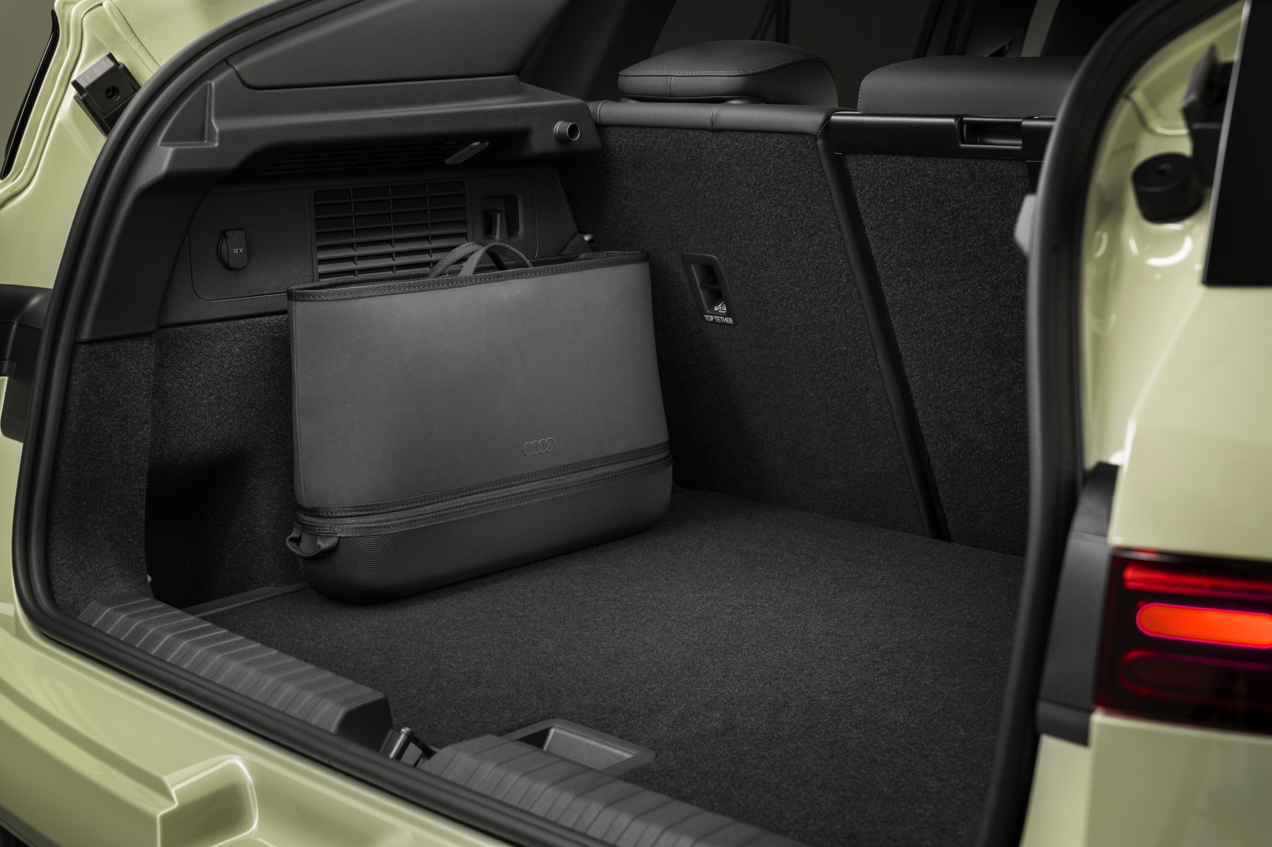 Audi A2 e-tron, lo stile incontra l'efficienza
