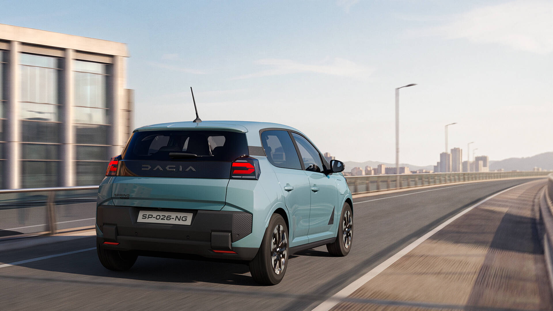 Dacia Spring, la piccola elettrica alza l'asticella