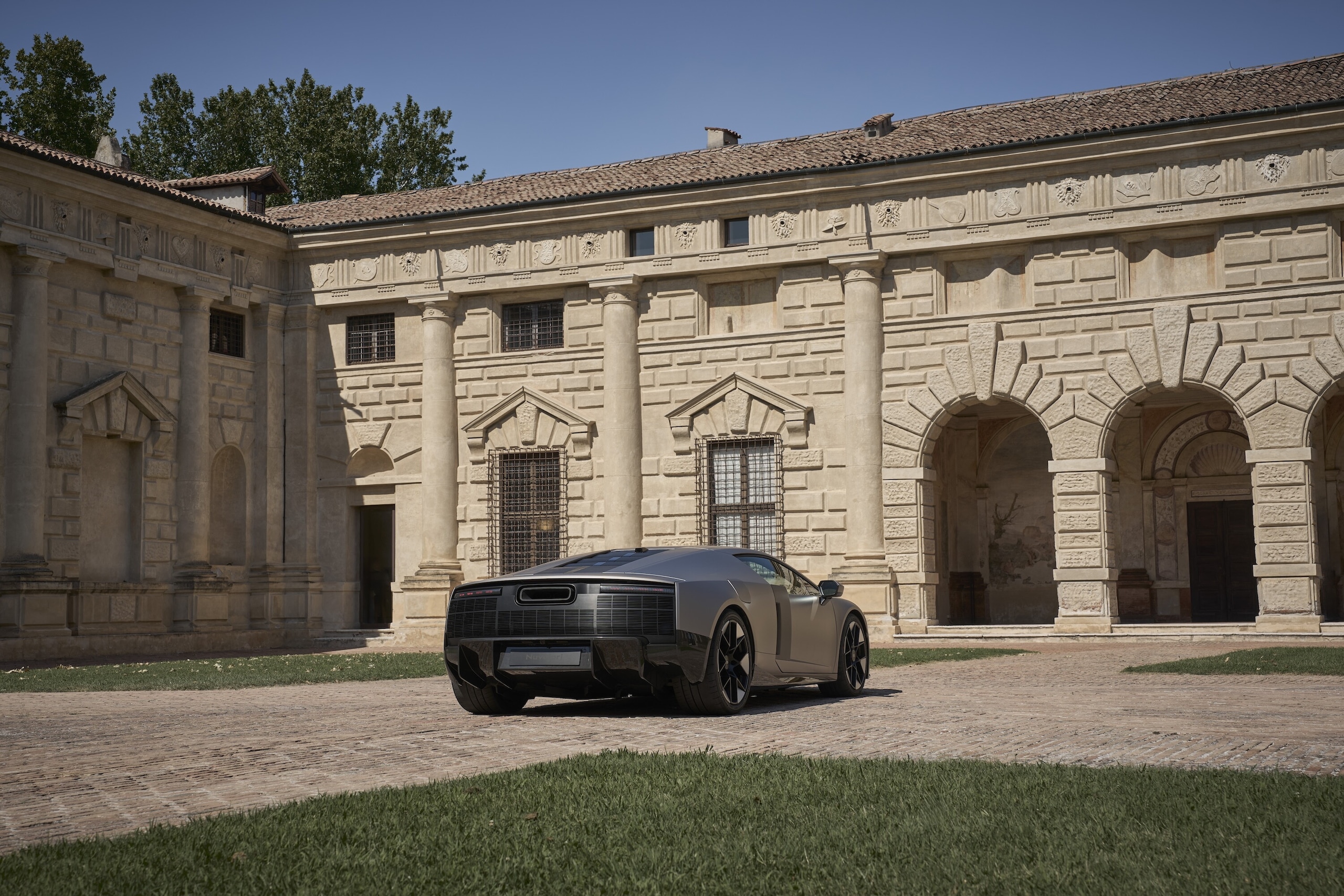 Audi Nuvolari, potenza da Formula 1 su strada