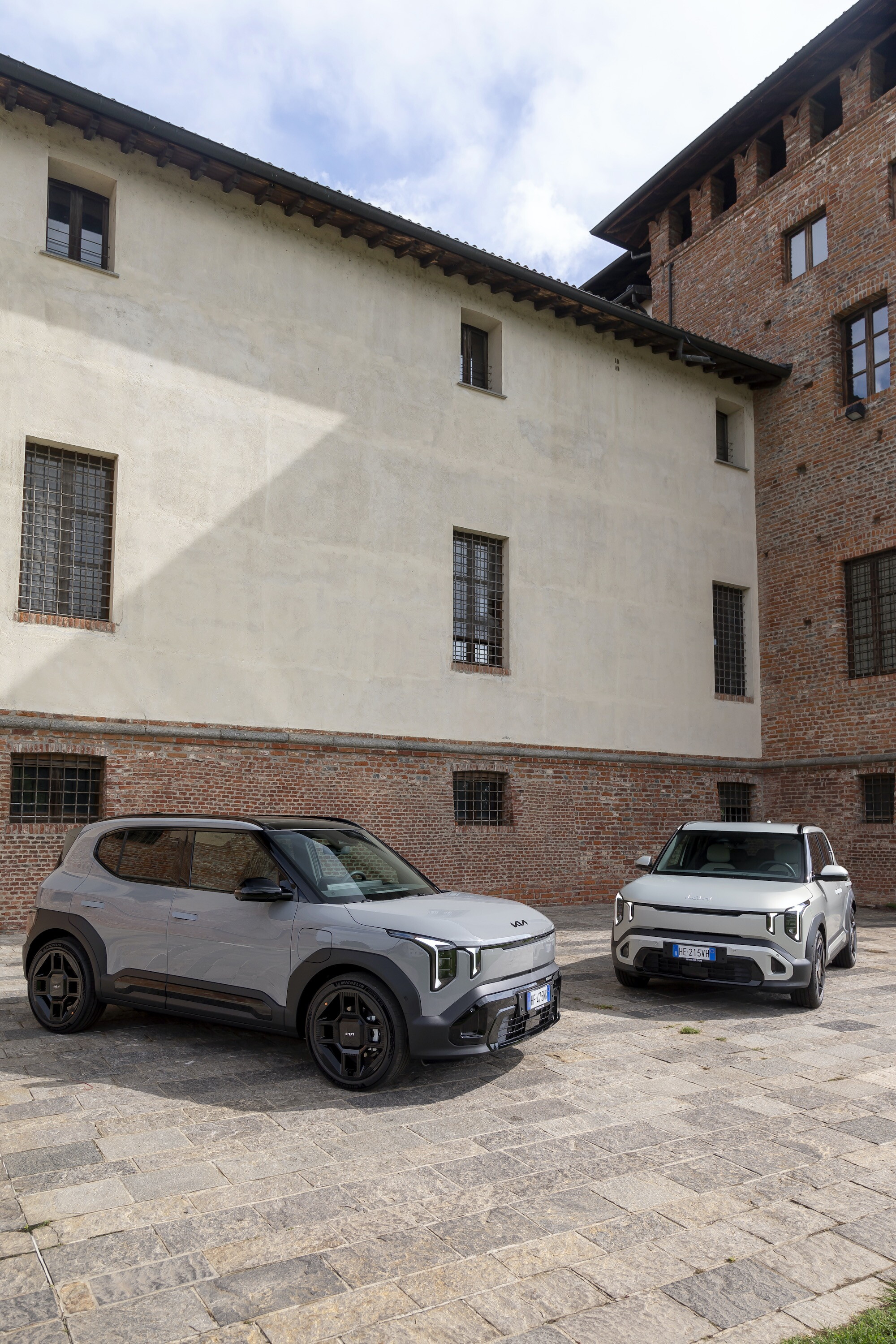 Kia EV2 Black Line