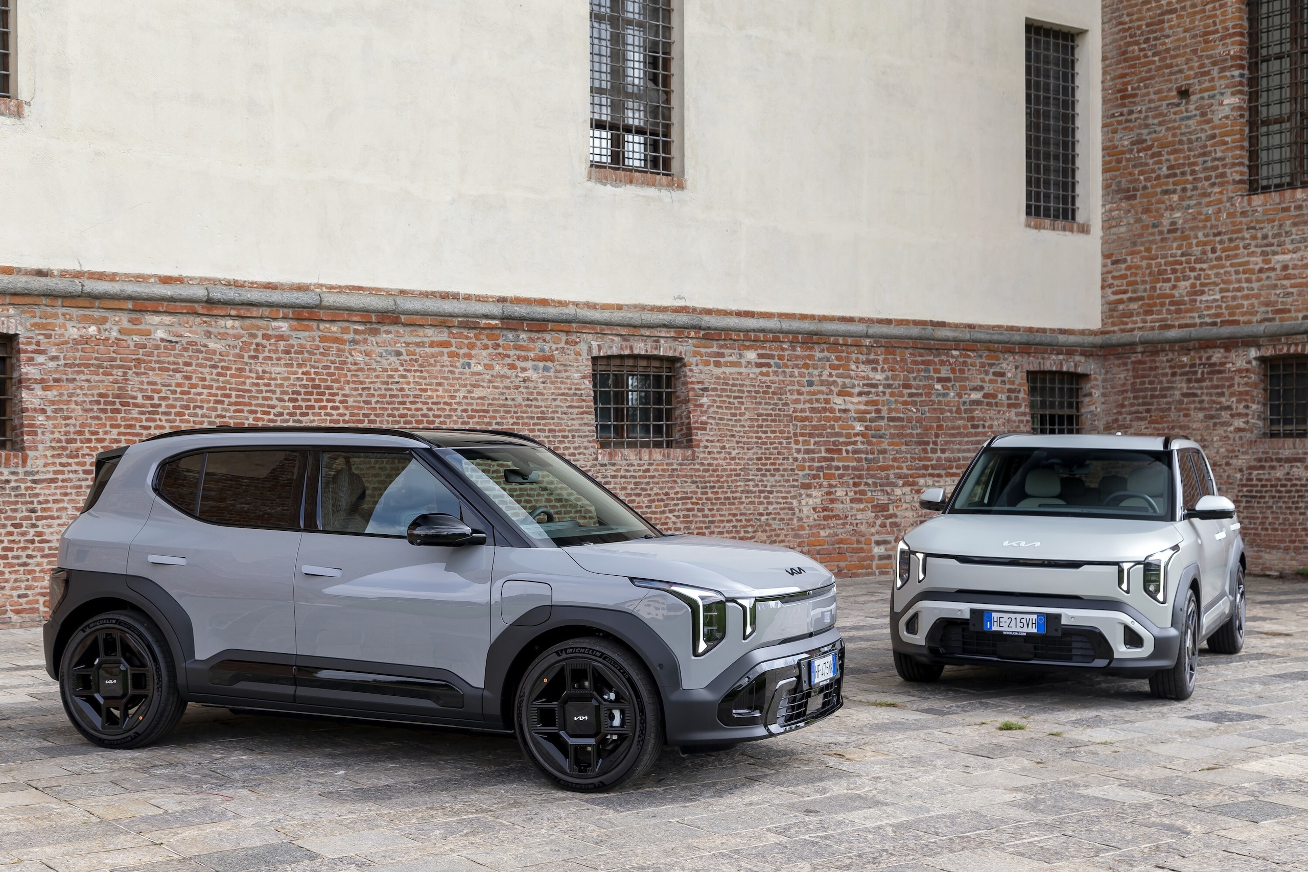 Kia EV2 Black Line