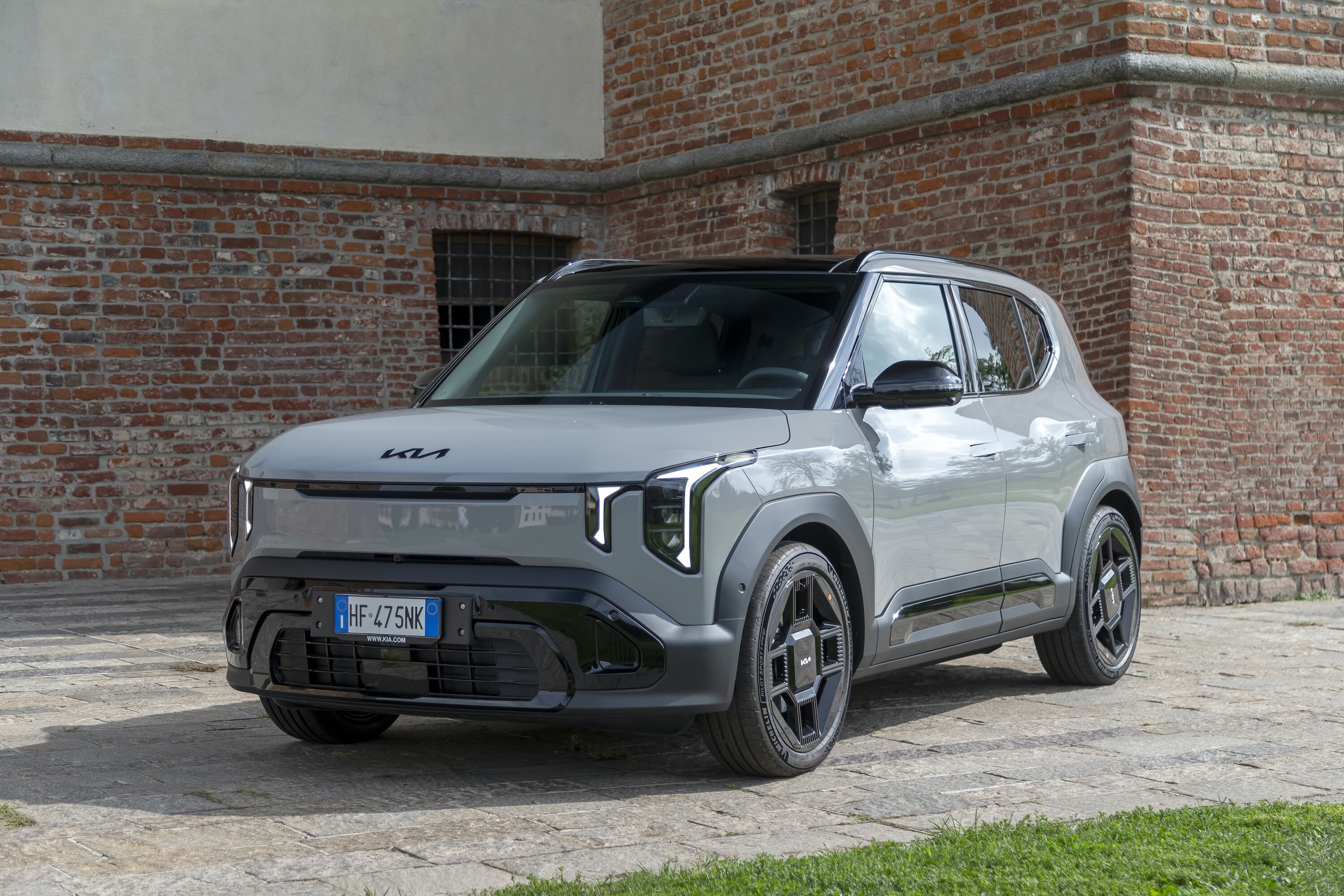 Kia EV2 Black Line