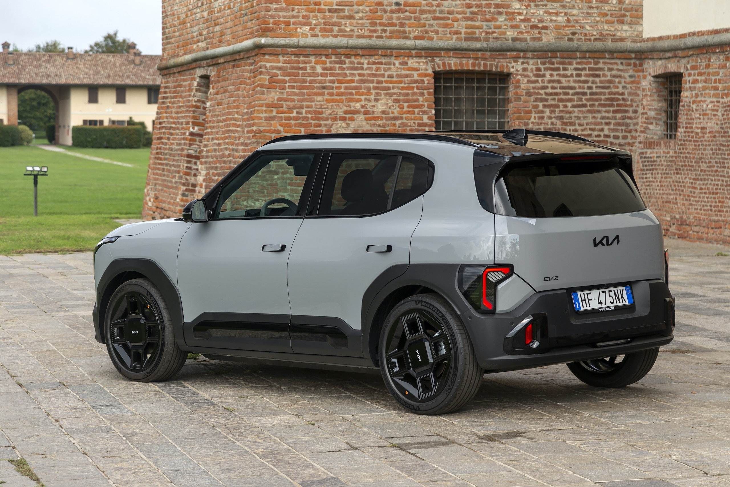 Kia EV2 Black Line