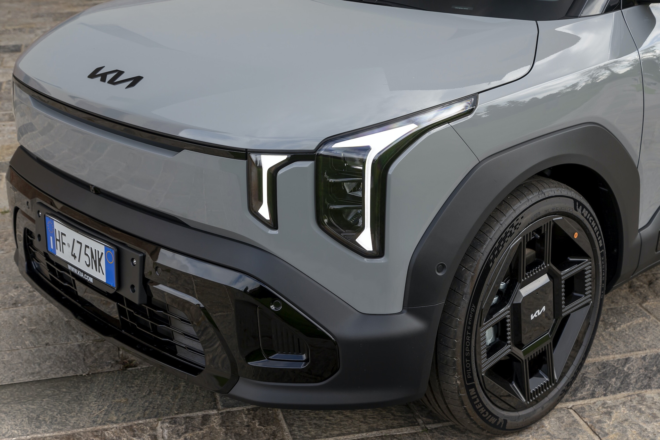 Kia EV2 Black Line