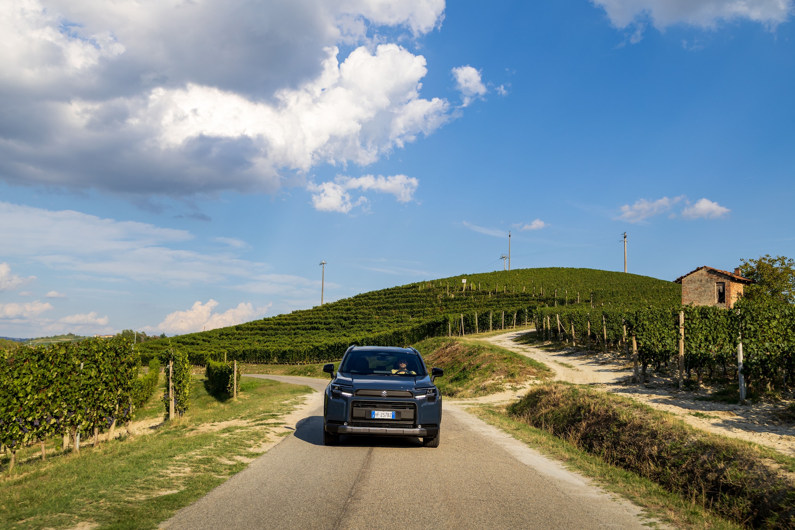 Suzuki Across, avventura integrale in plug-in