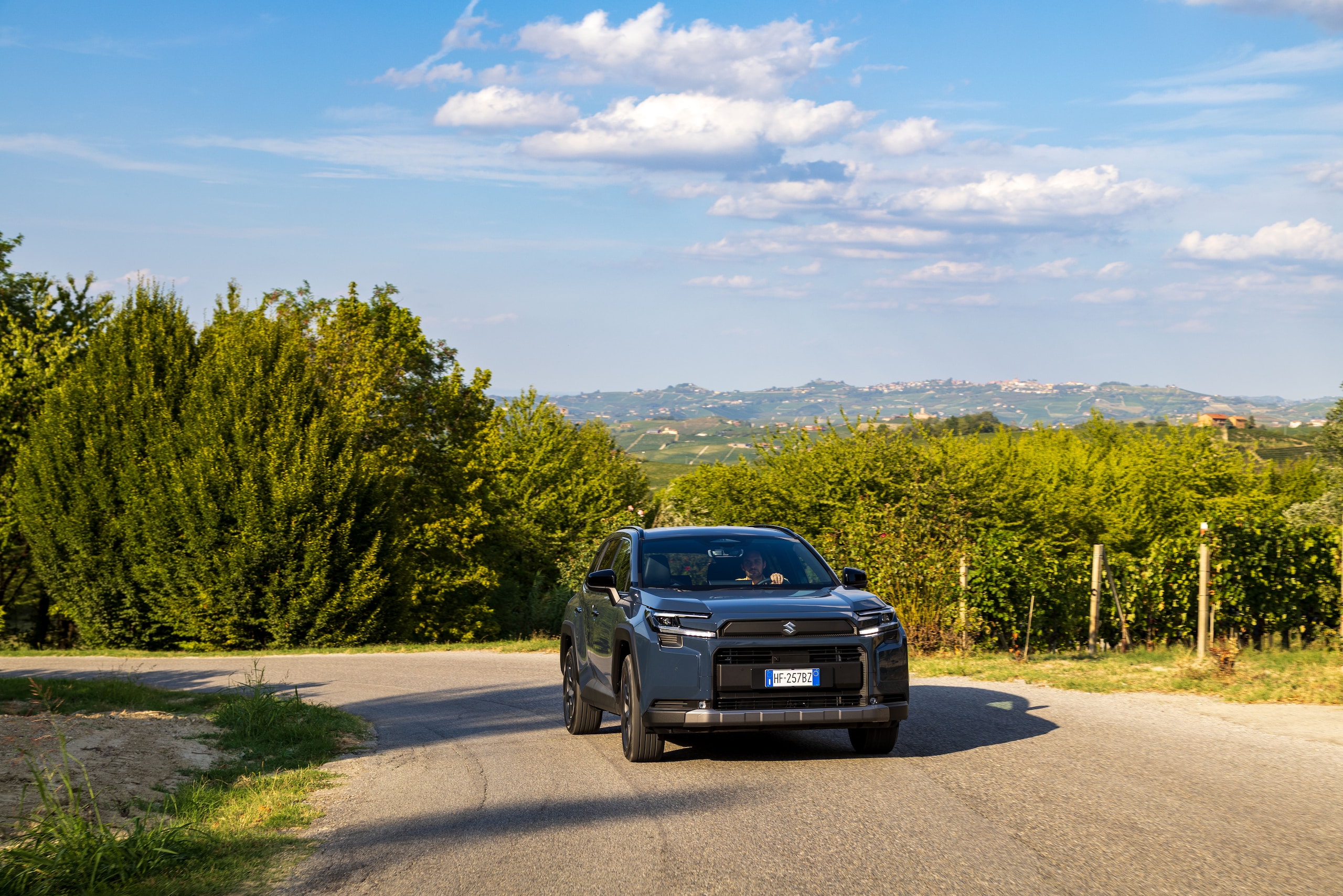 Suzuki Across, avventura integrale in plug-in