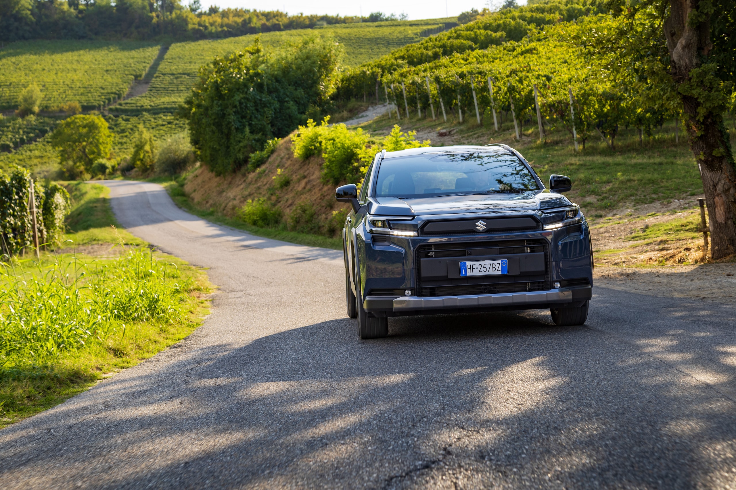 Suzuki Across, avventura integrale in plug-in