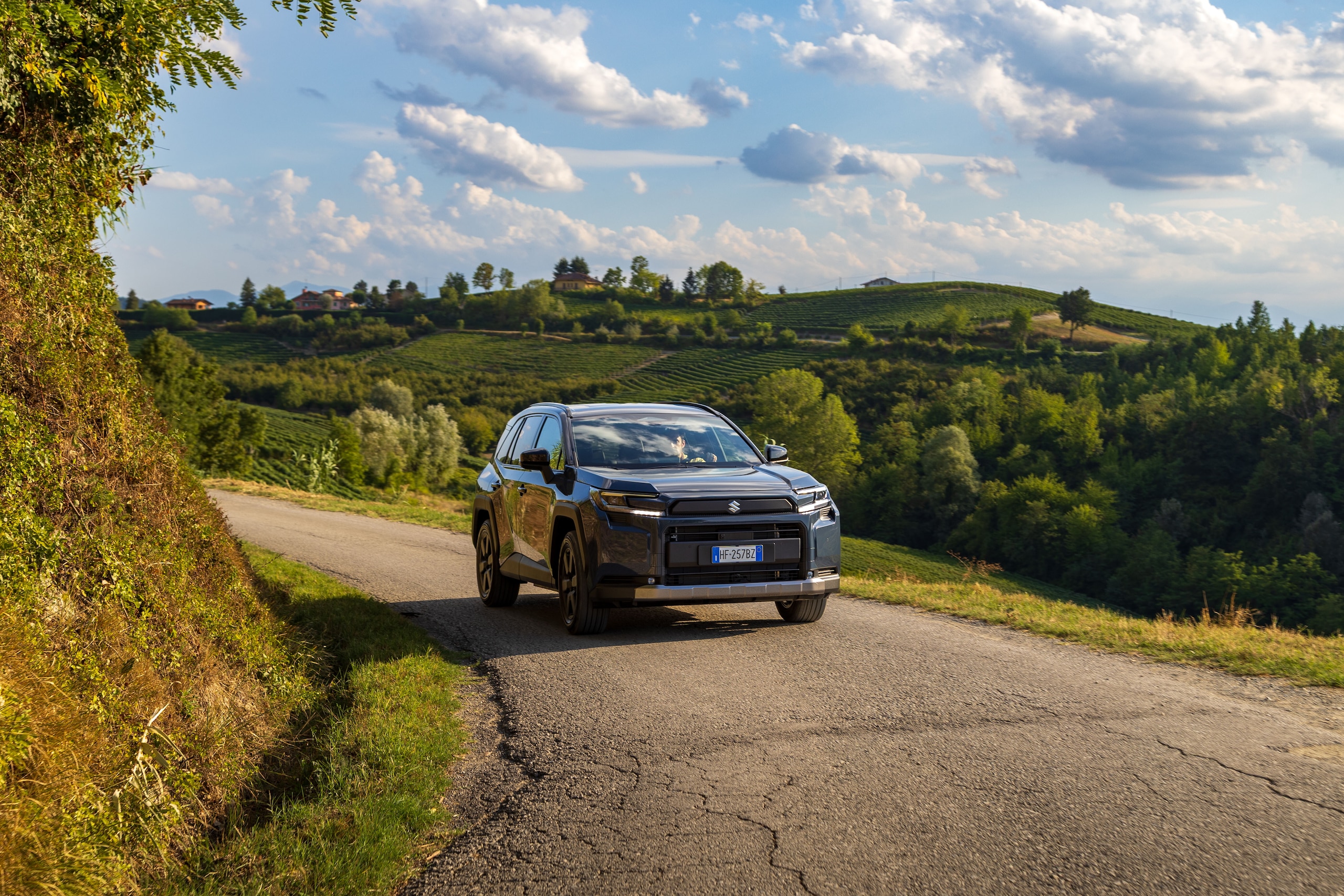 Suzuki Across, avventura integrale in plug-in