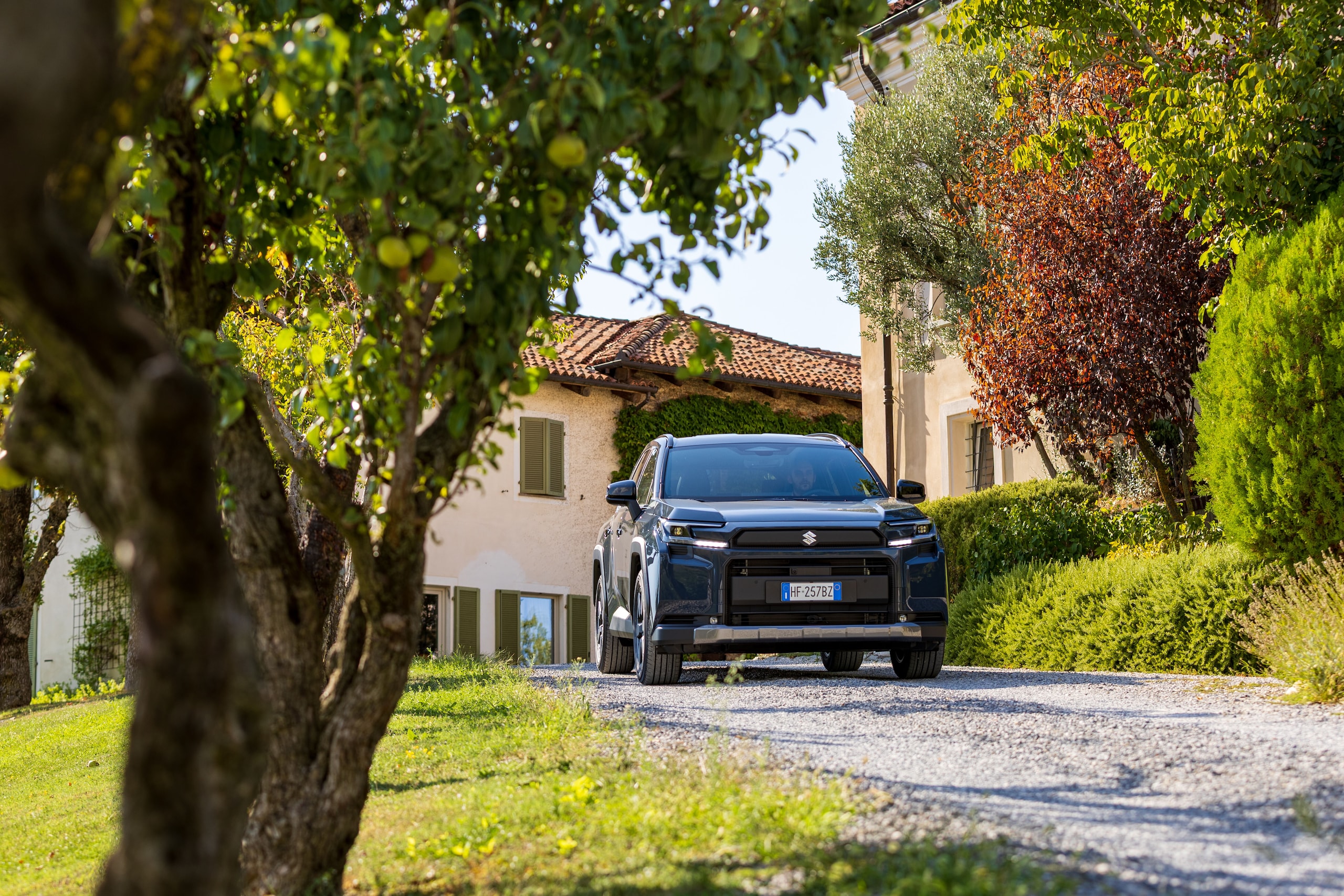 Suzuki Across, avventura integrale in plug-in