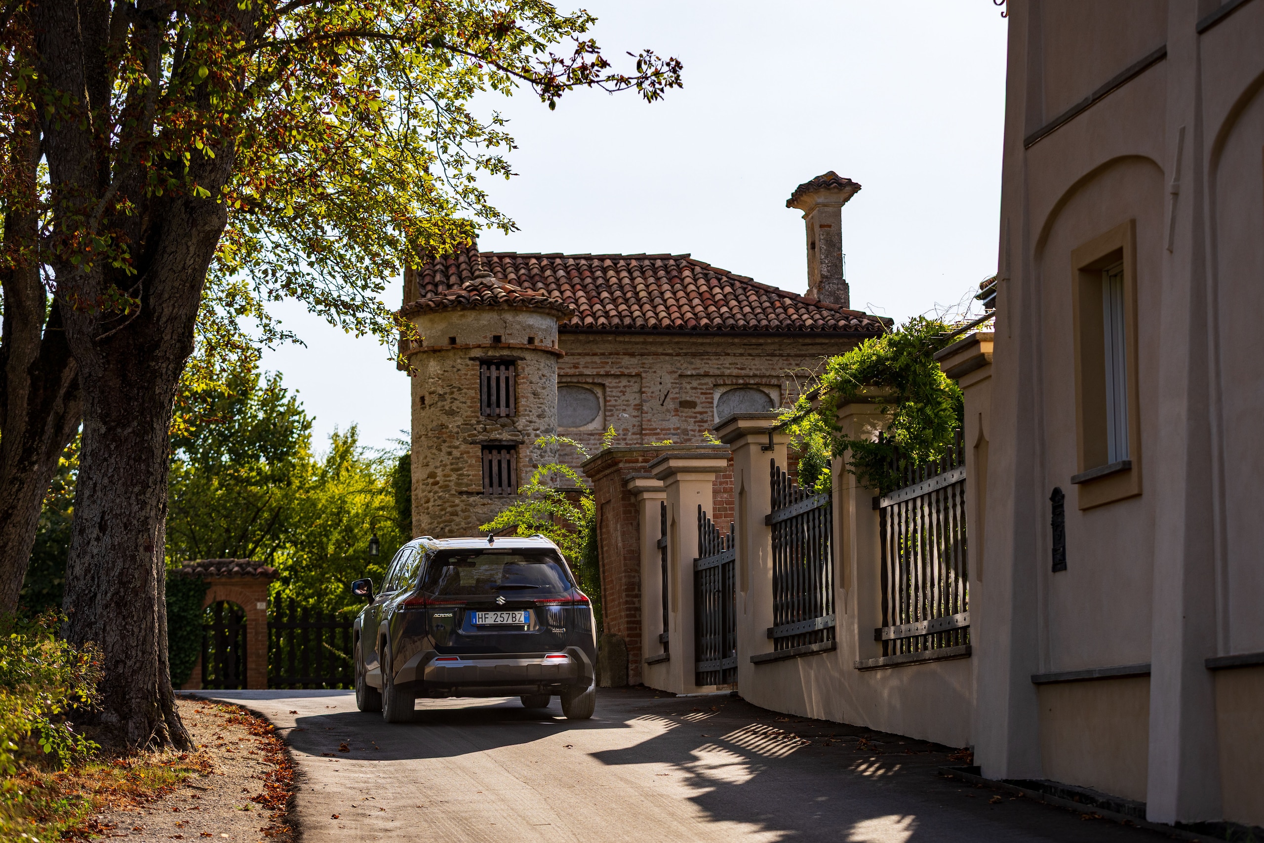 Suzuki Across, avventura integrale in plug-in