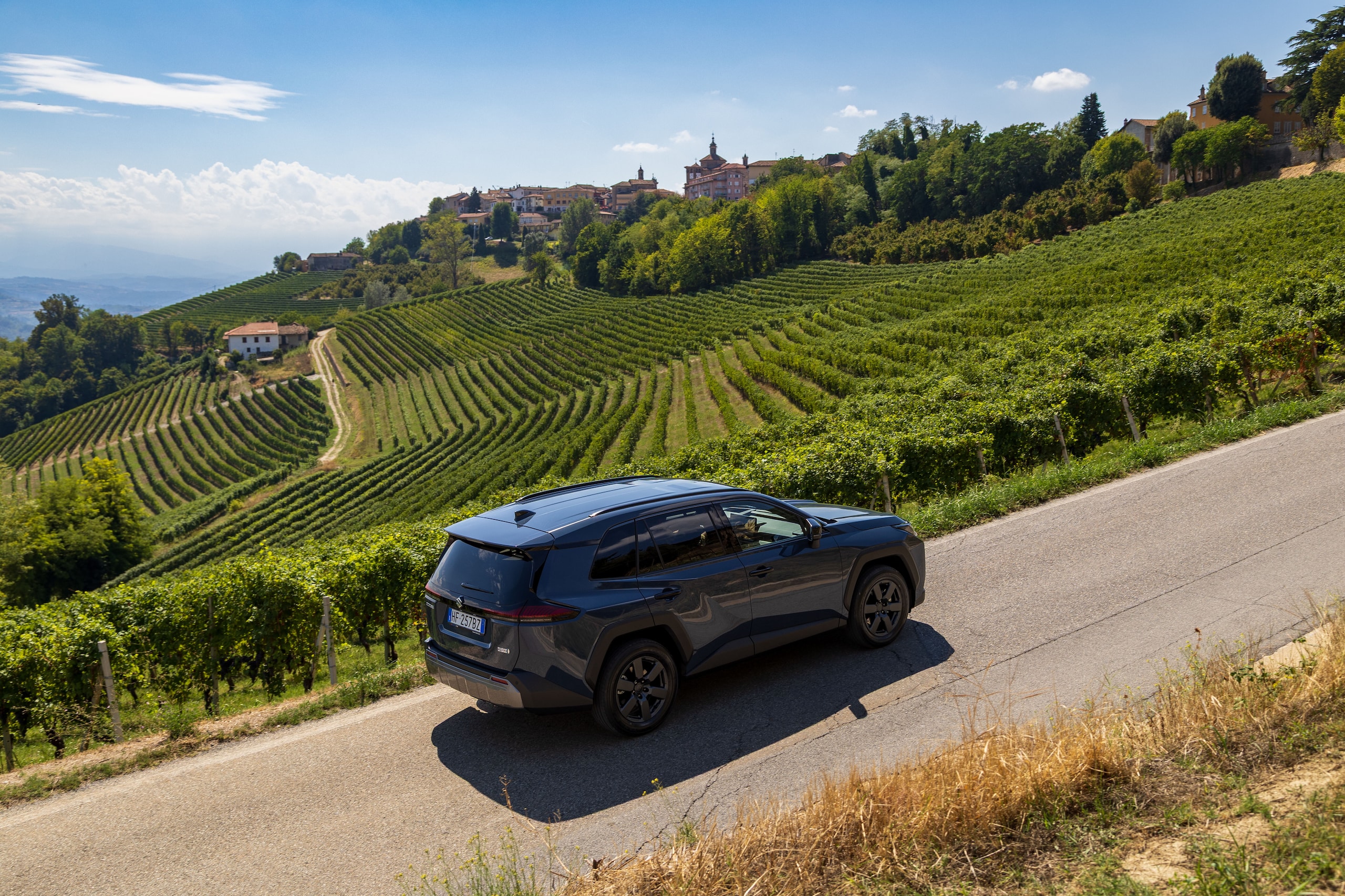 Suzuki Across, avventura integrale in plug-in