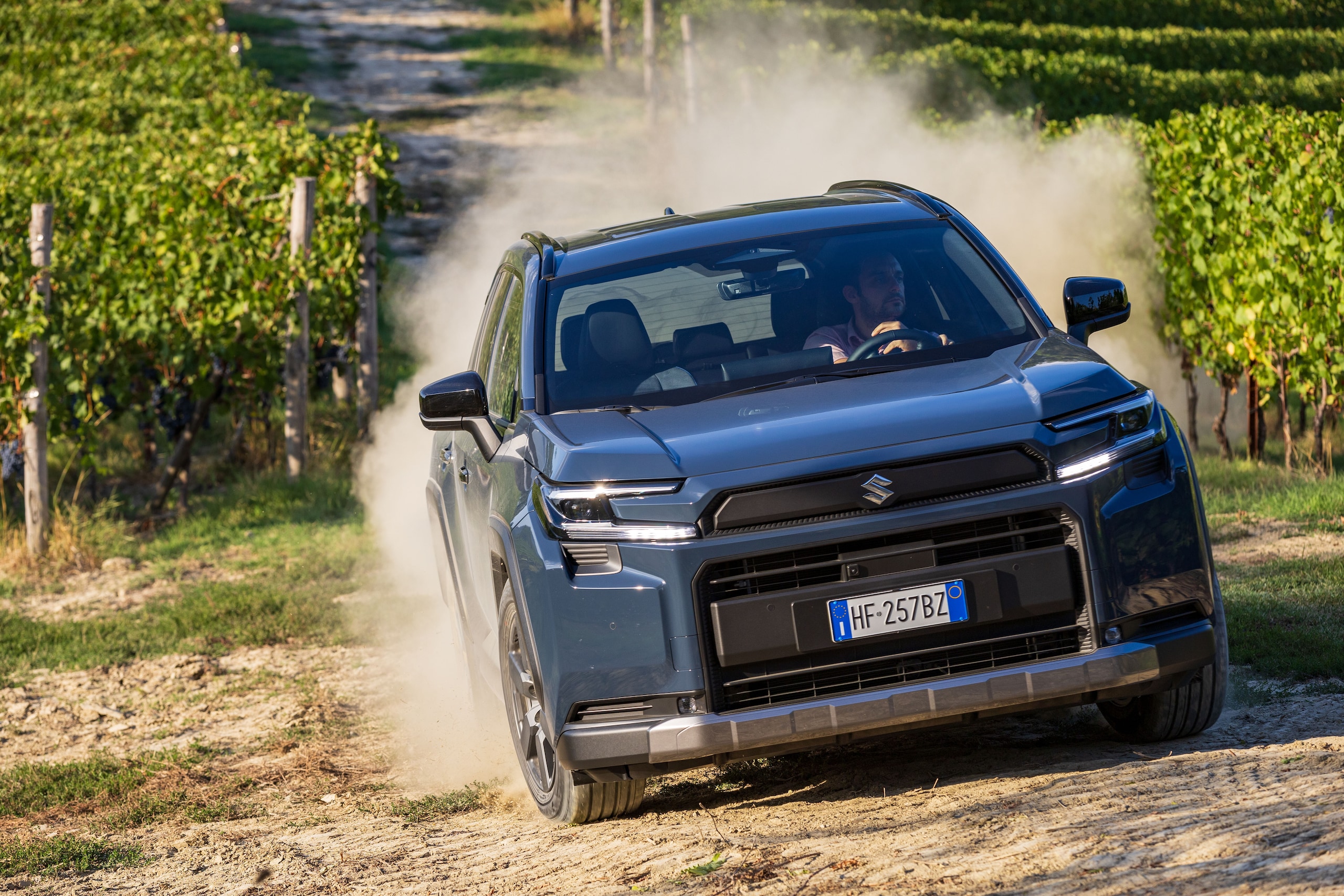 Suzuki Across, avventura integrale in plug-in