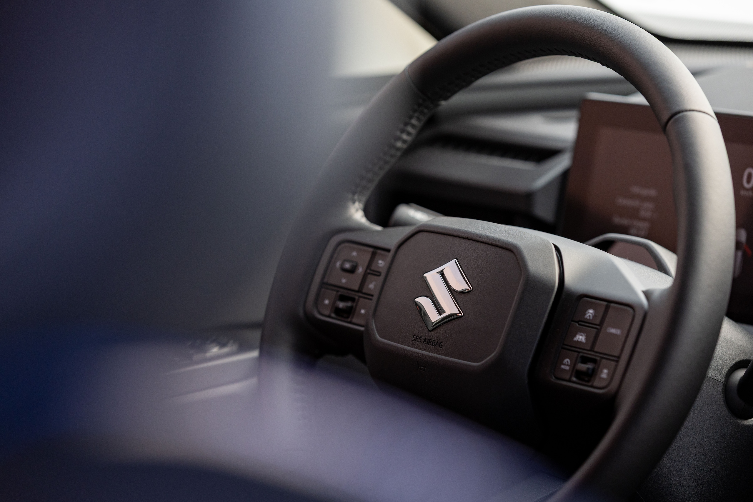 Suzuki Across, avventura integrale in plug-in