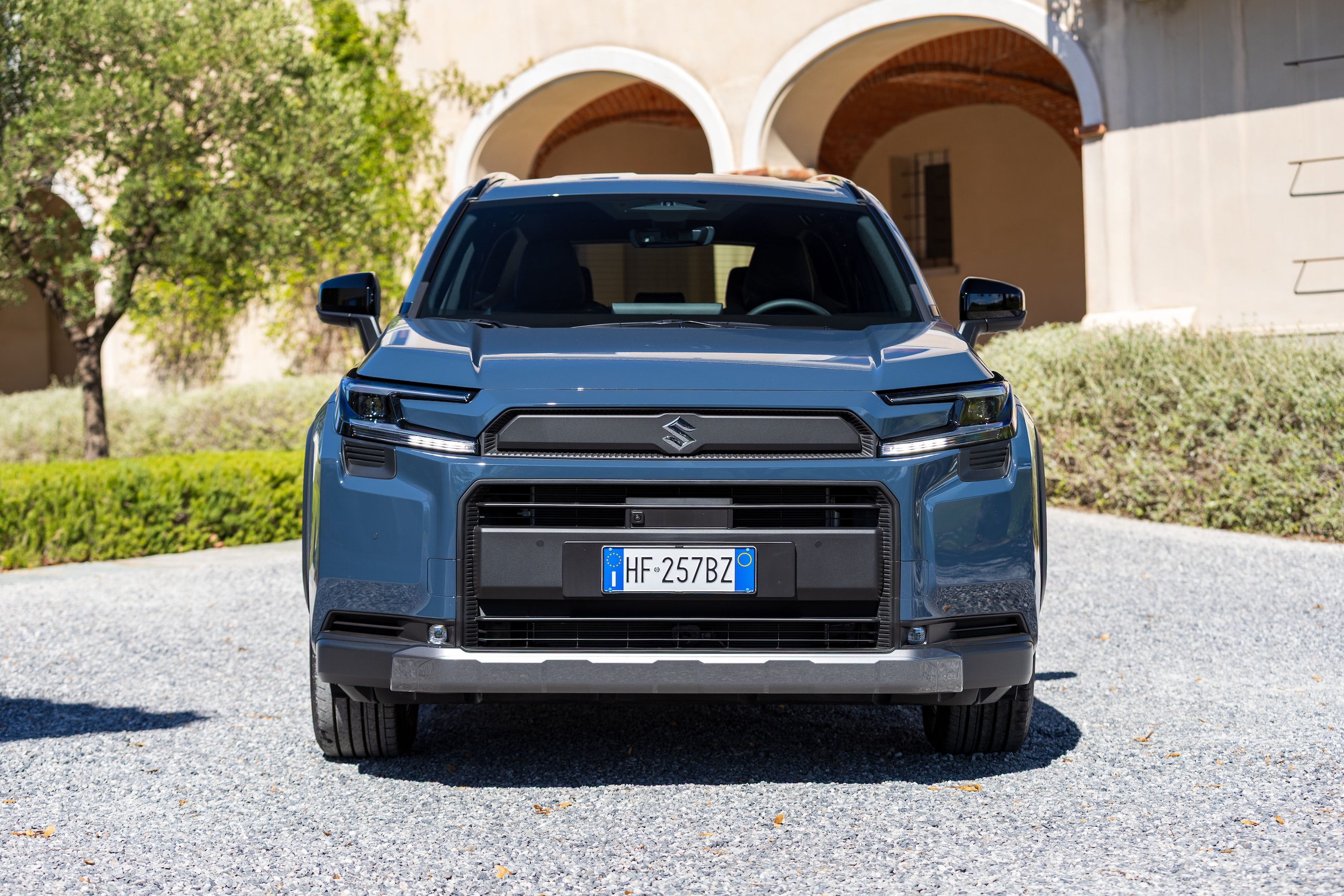 Suzuki Across, avventura integrale in plug-in