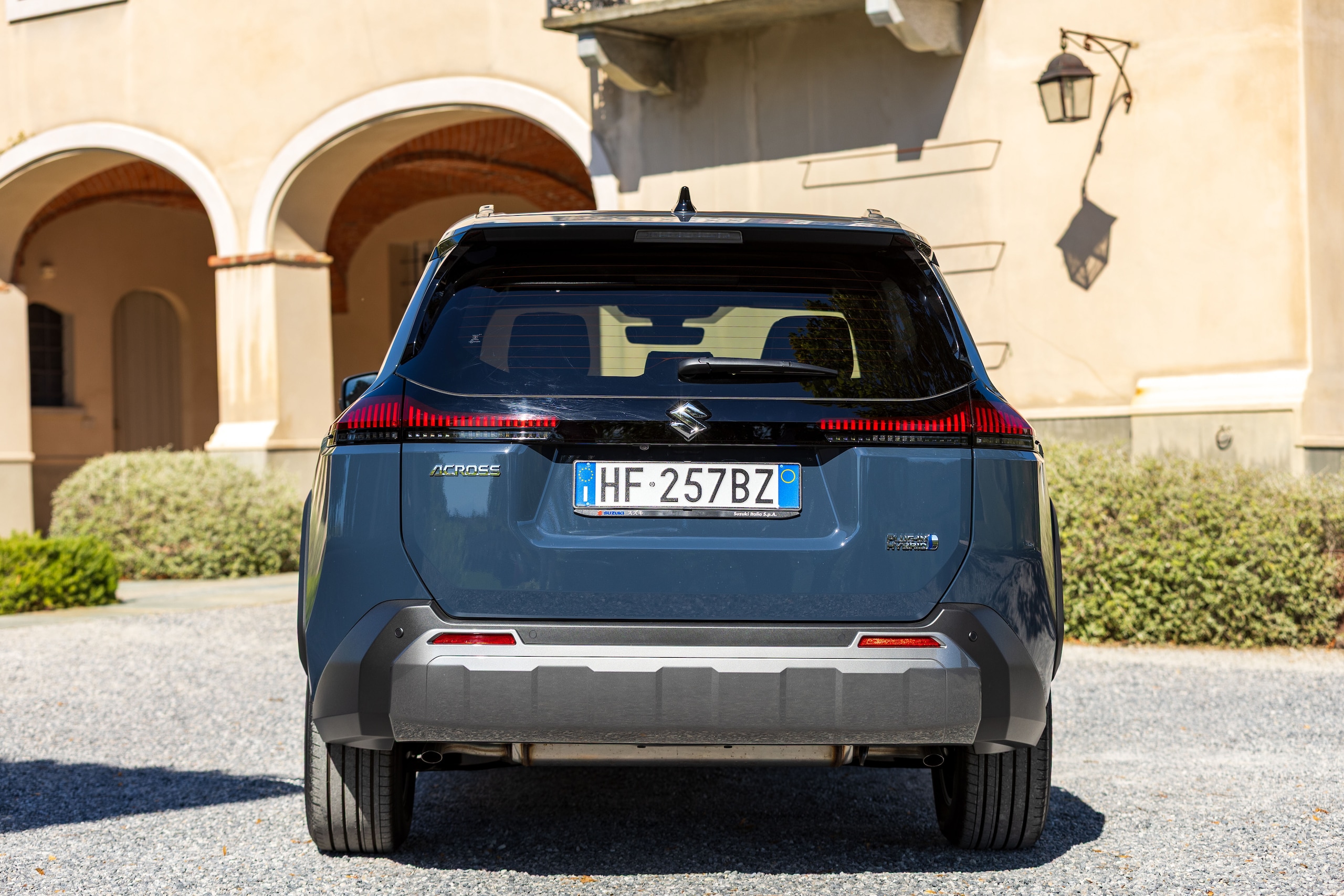 Suzuki Across, avventura integrale in plug-in