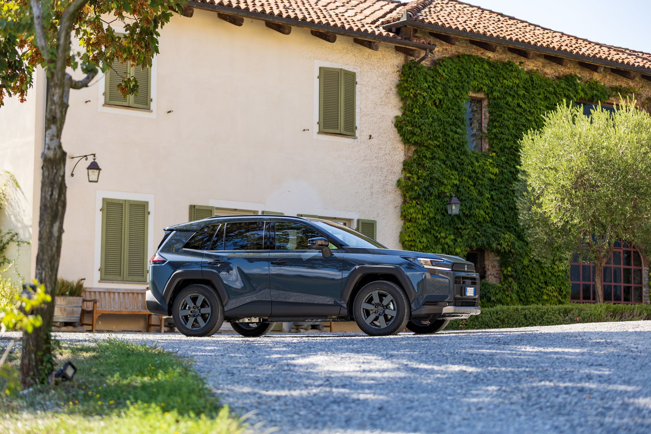 Suzuki Across, avventura integrale in plug-in