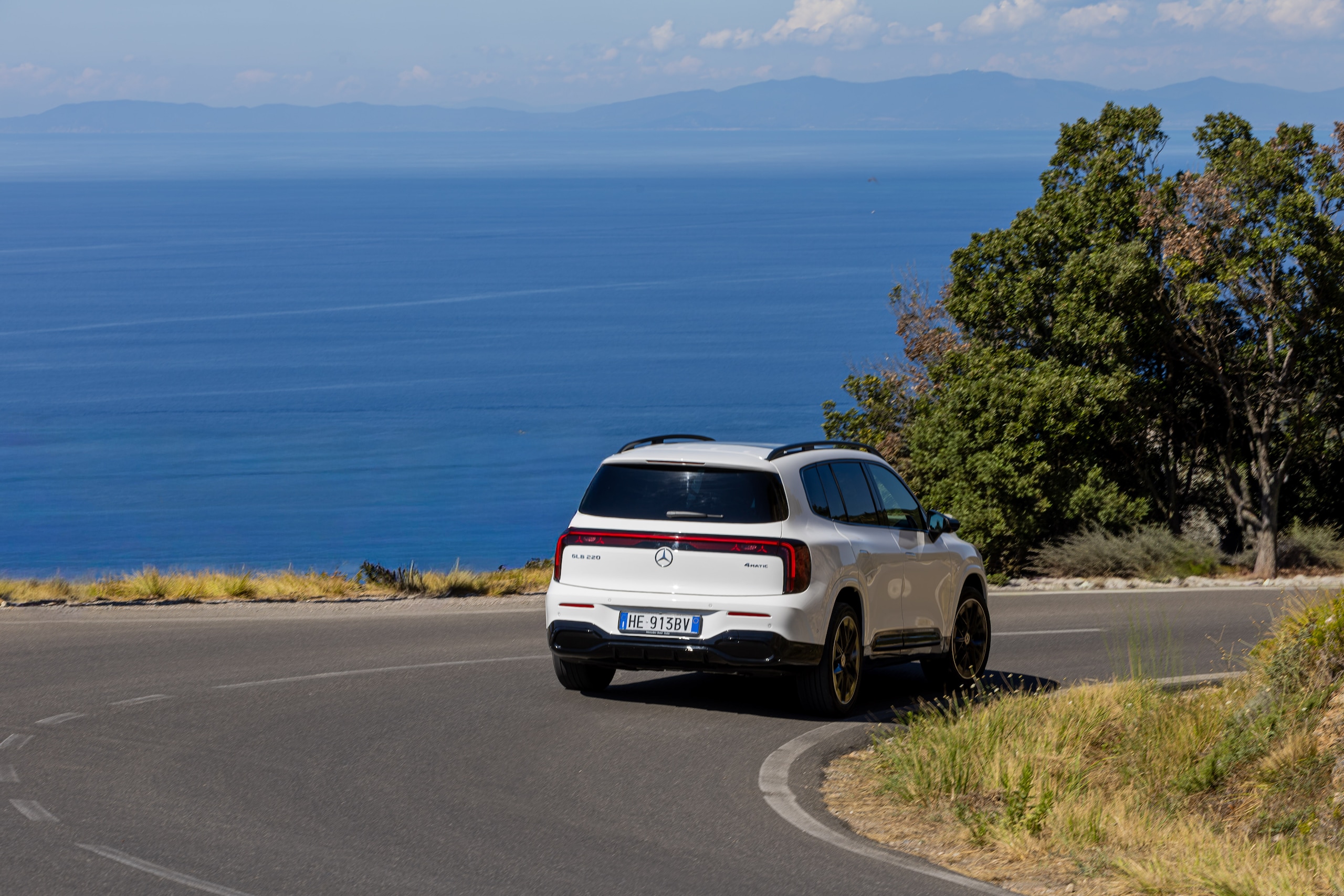 Mercedes-Benz GLB, tanto spazio e consumi bassi