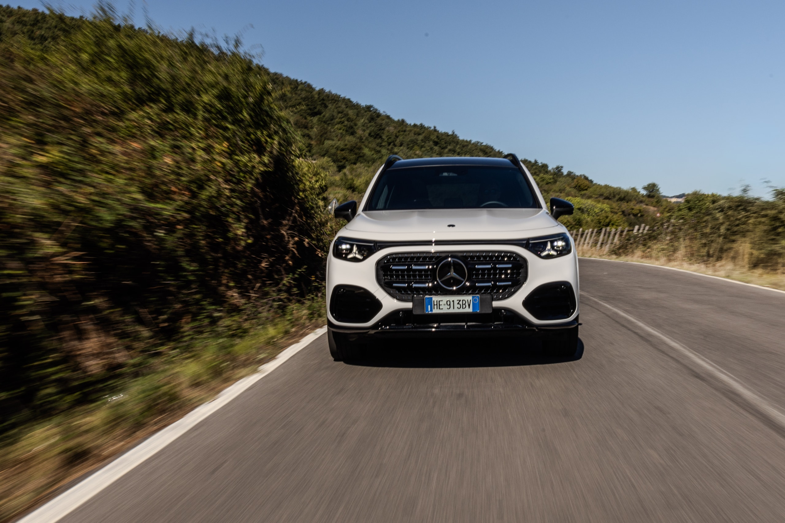 Mercedes-Benz GLB, tanto spazio e consumi bassi