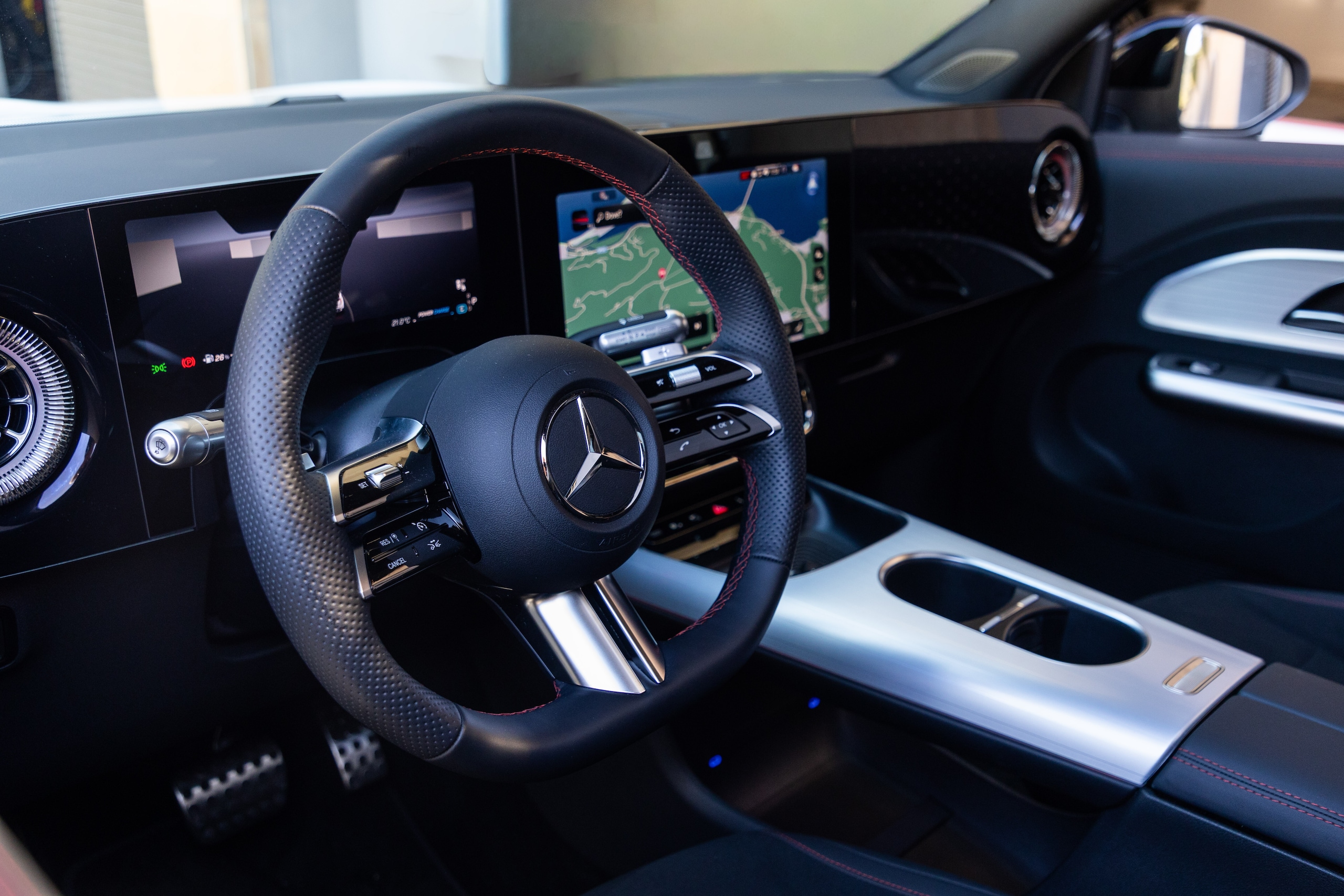 Mercedes-Benz GLB, tanto spazio e consumi bassi
