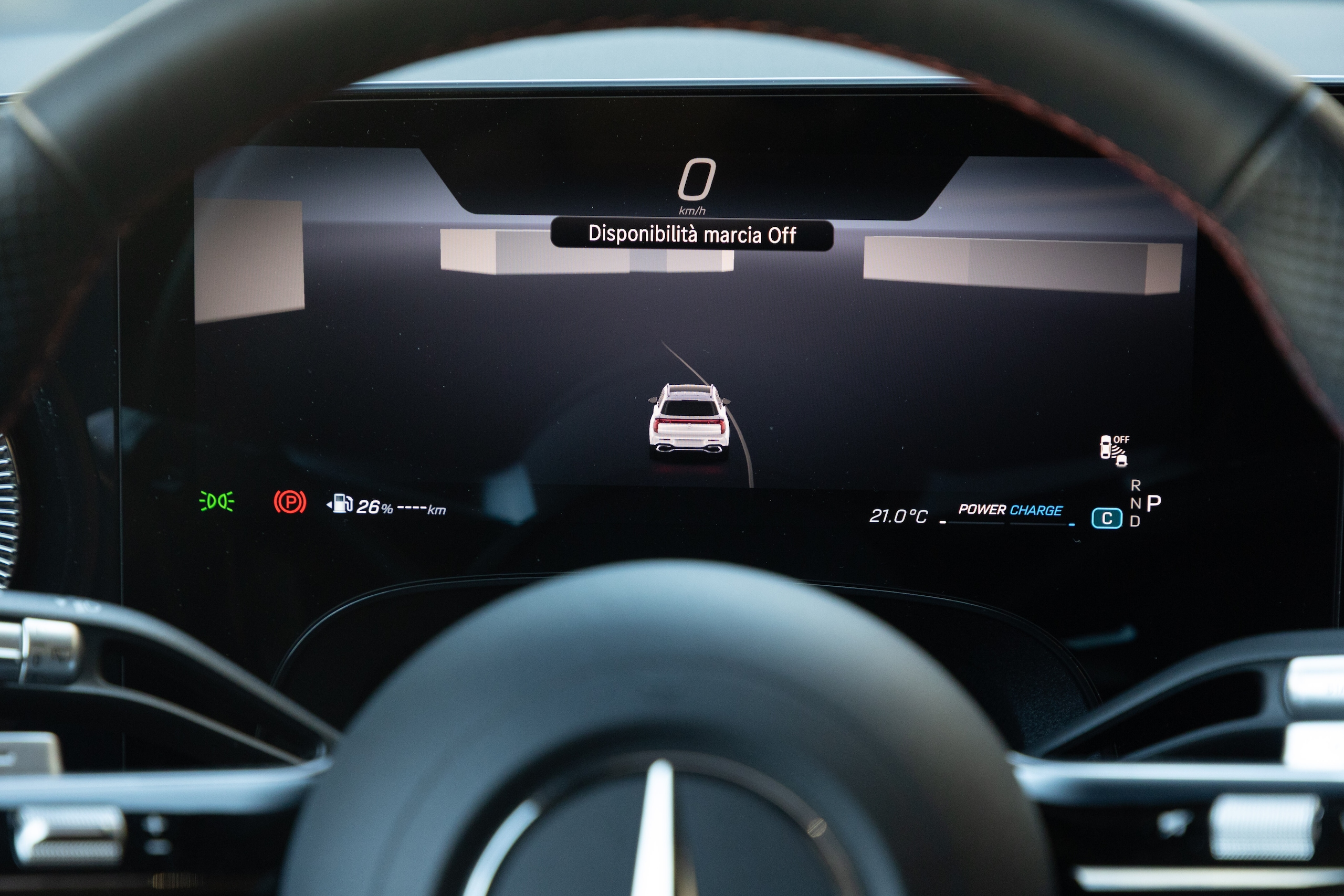 Mercedes-Benz GLB, tanto spazio e consumi bassi
