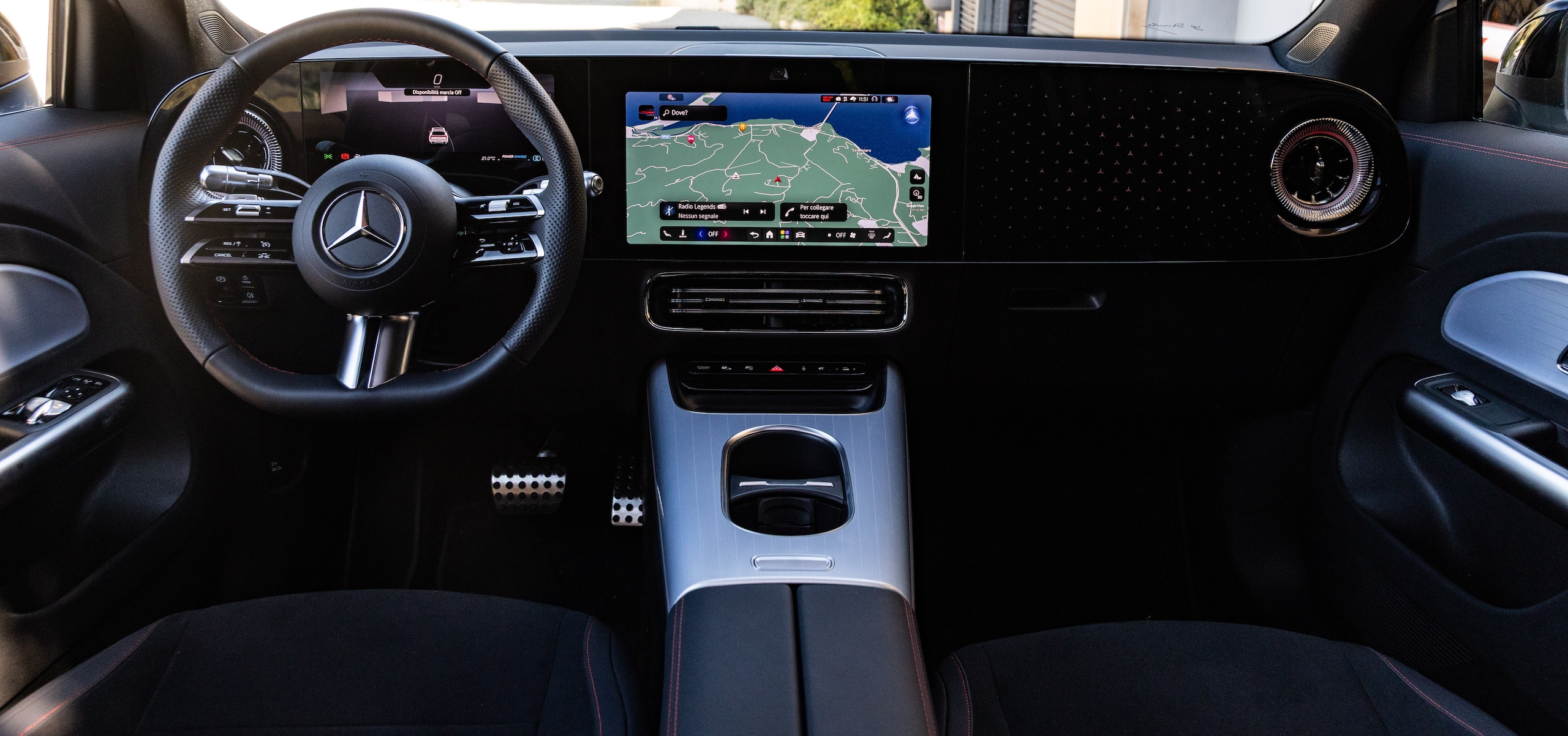 Mercedes-Benz GLB, tanto spazio e consumi bassi