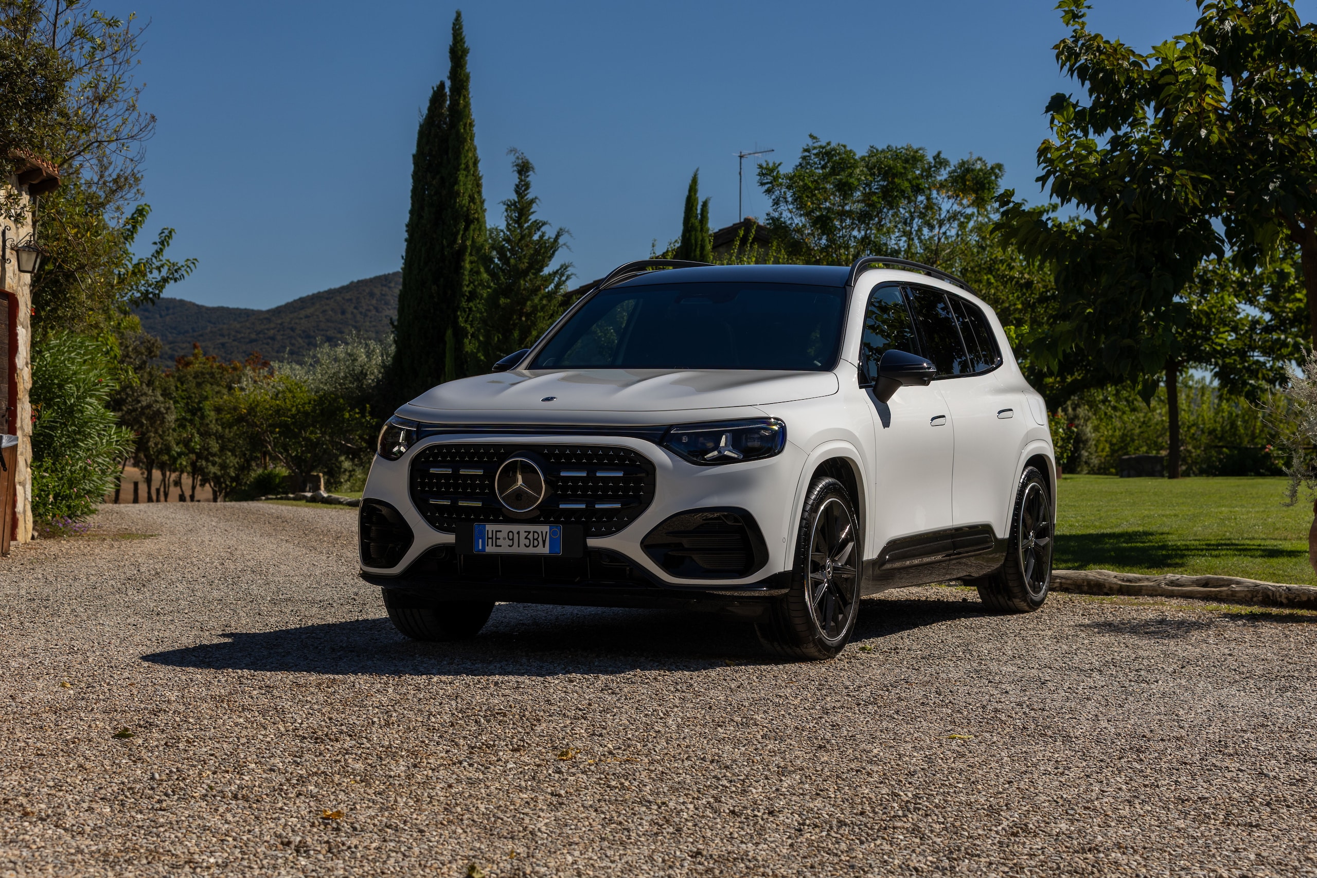 Mercedes-Benz GLB, tanto spazio e consumi bassi