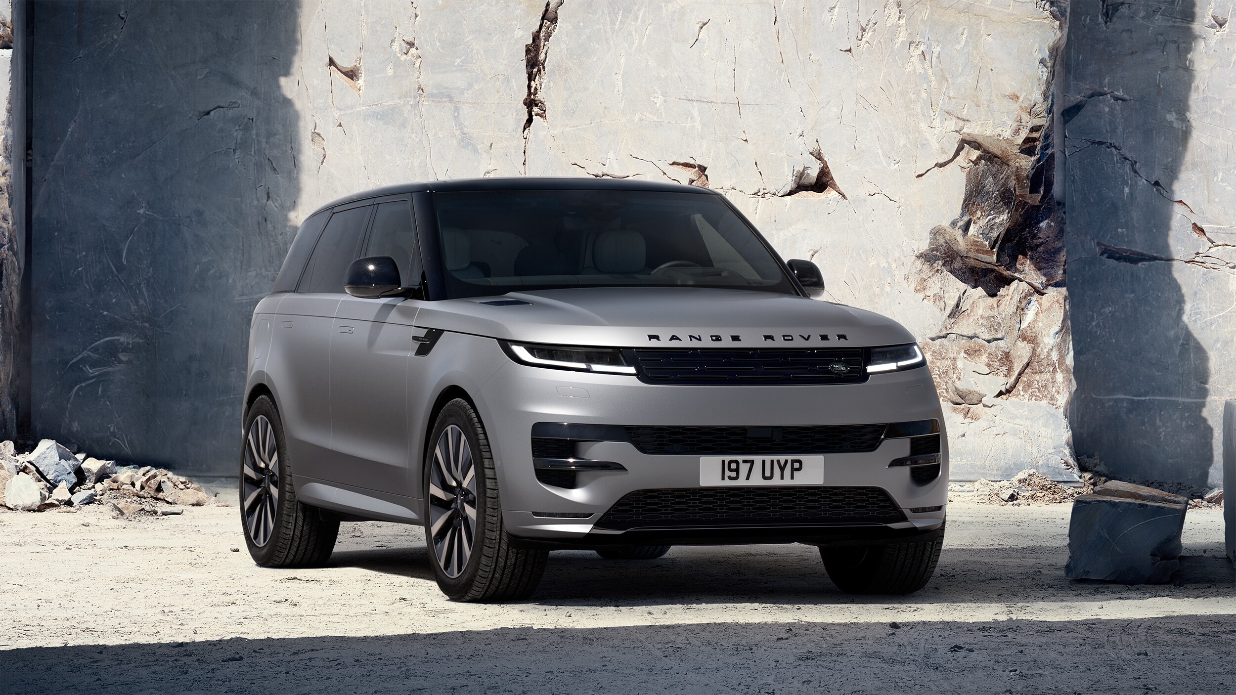 Range Rover Sport Electric, scossa all'icona