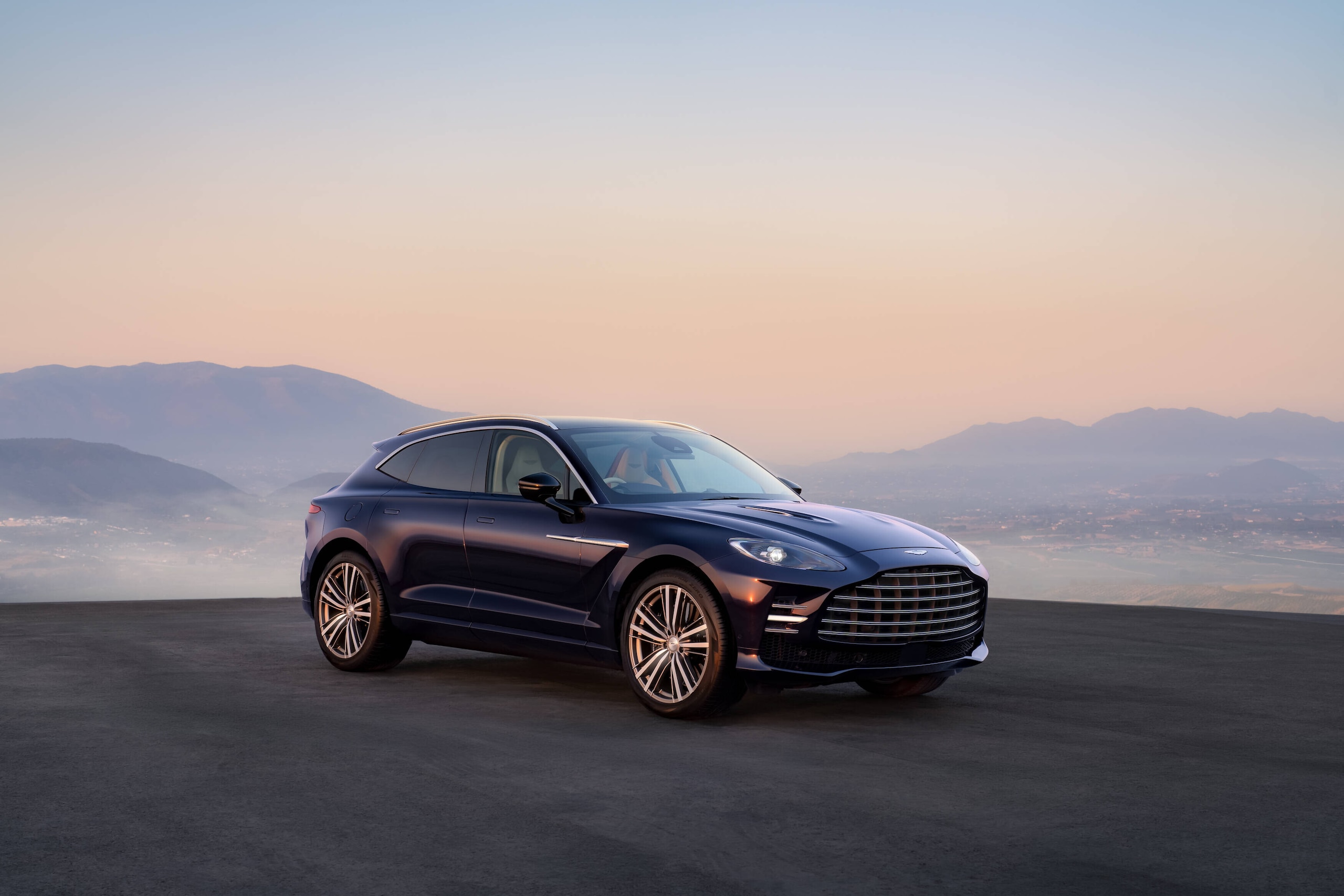 Aston Martin DBX GT, il lusso per passare inosservati