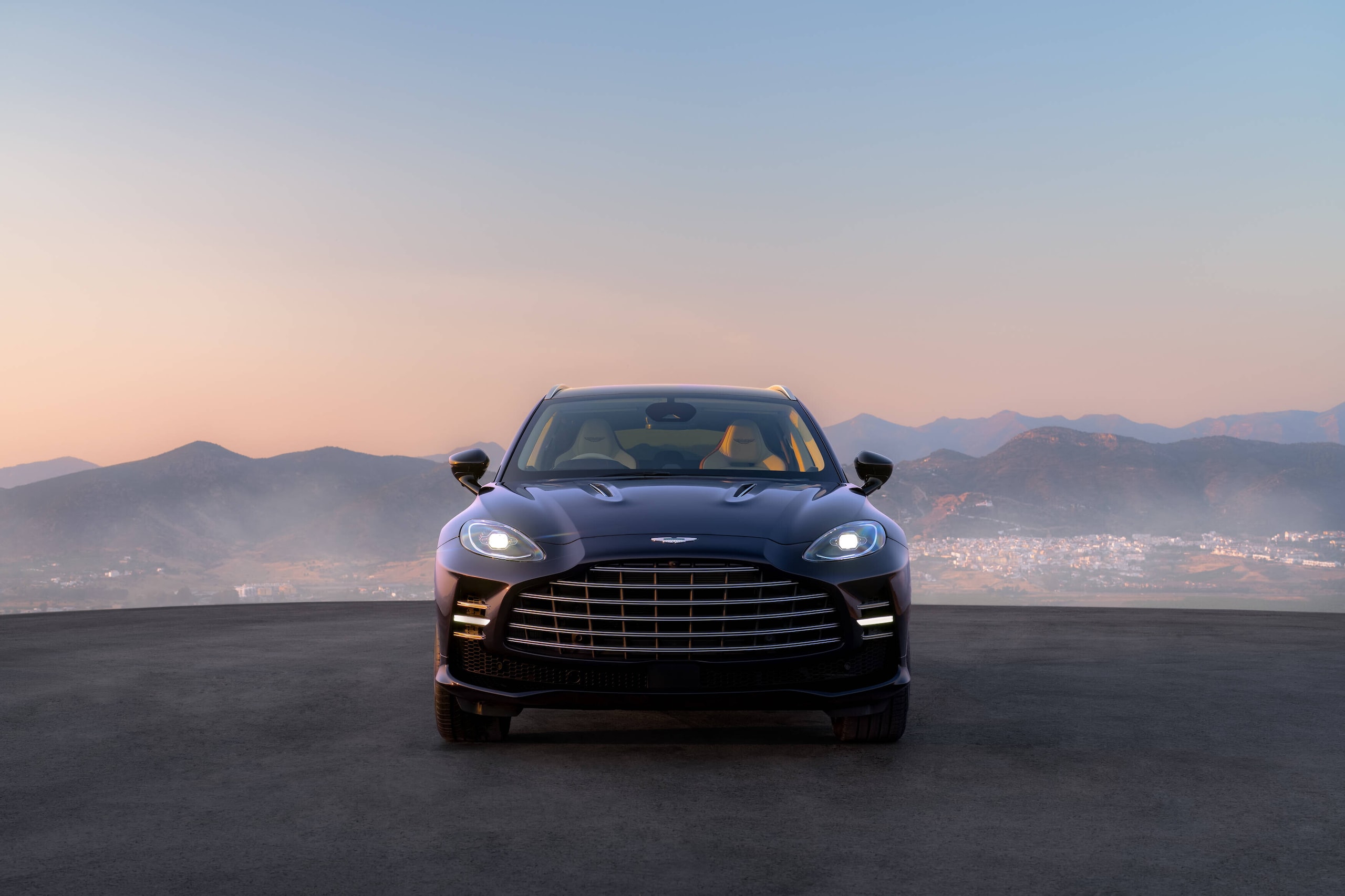 Aston Martin DBX GT, il lusso per passare inosservati