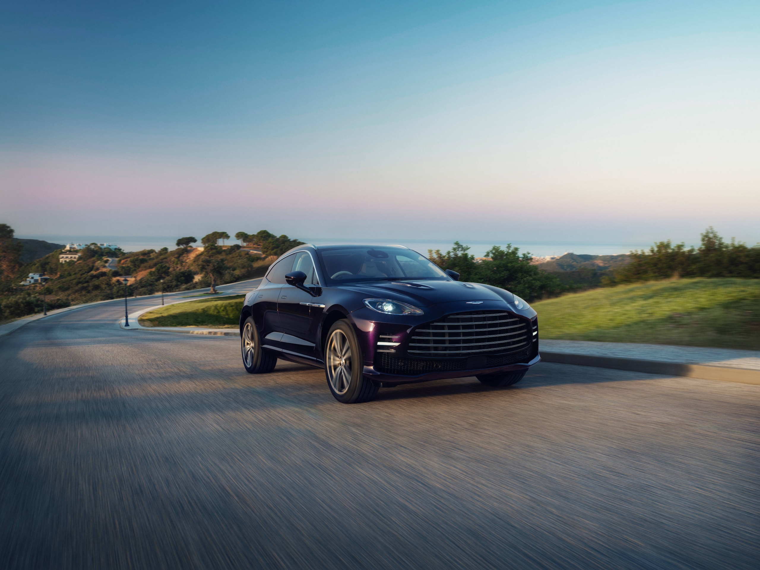 Aston Martin DBX GT, il lusso per passare inosservati