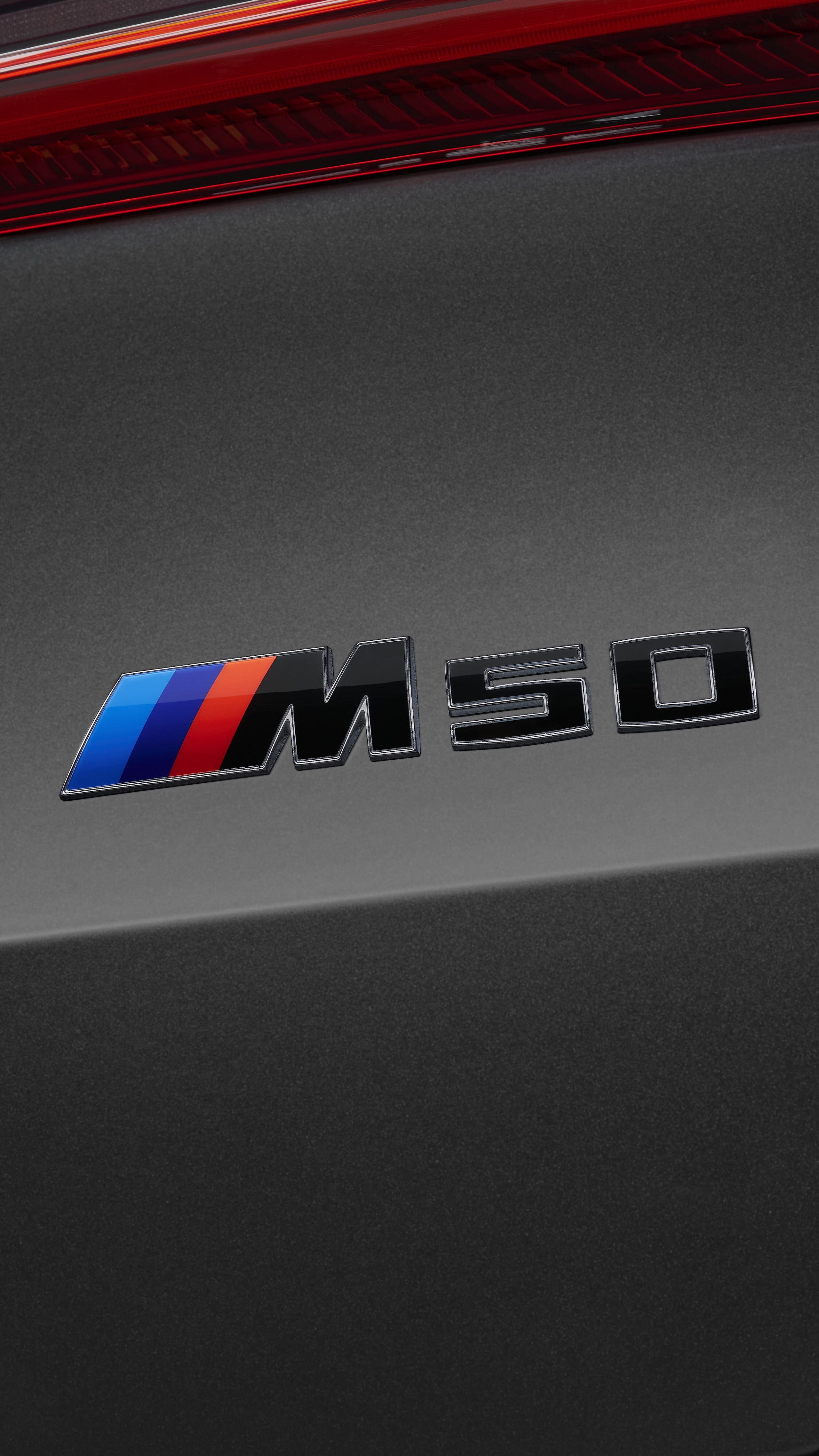 BMW X3 M50 xDrive, più cavalli e nuovo Black Package