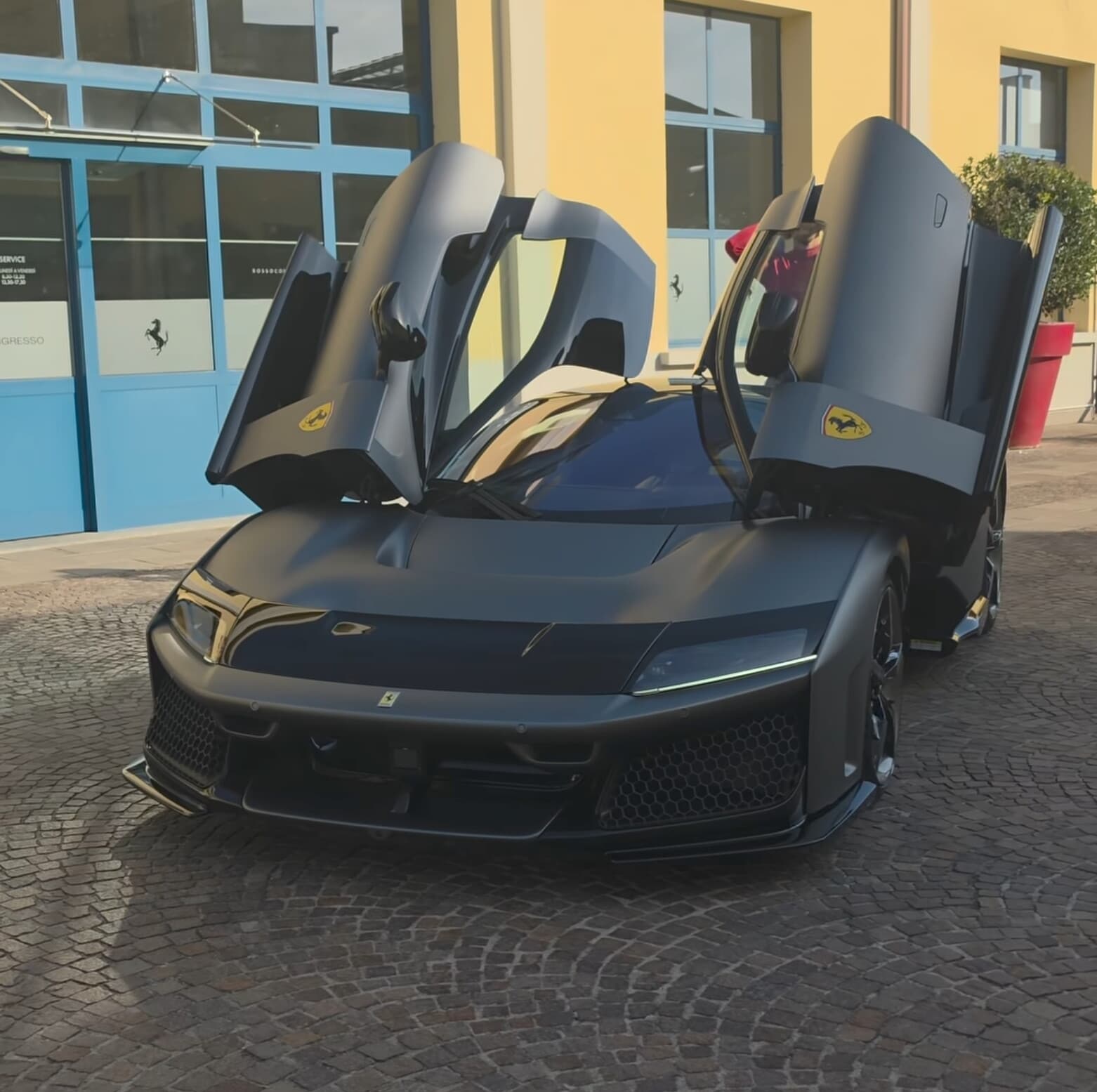 Ibra, che colpo! Una Ferrari da 1200 cavalli per i 45 anni