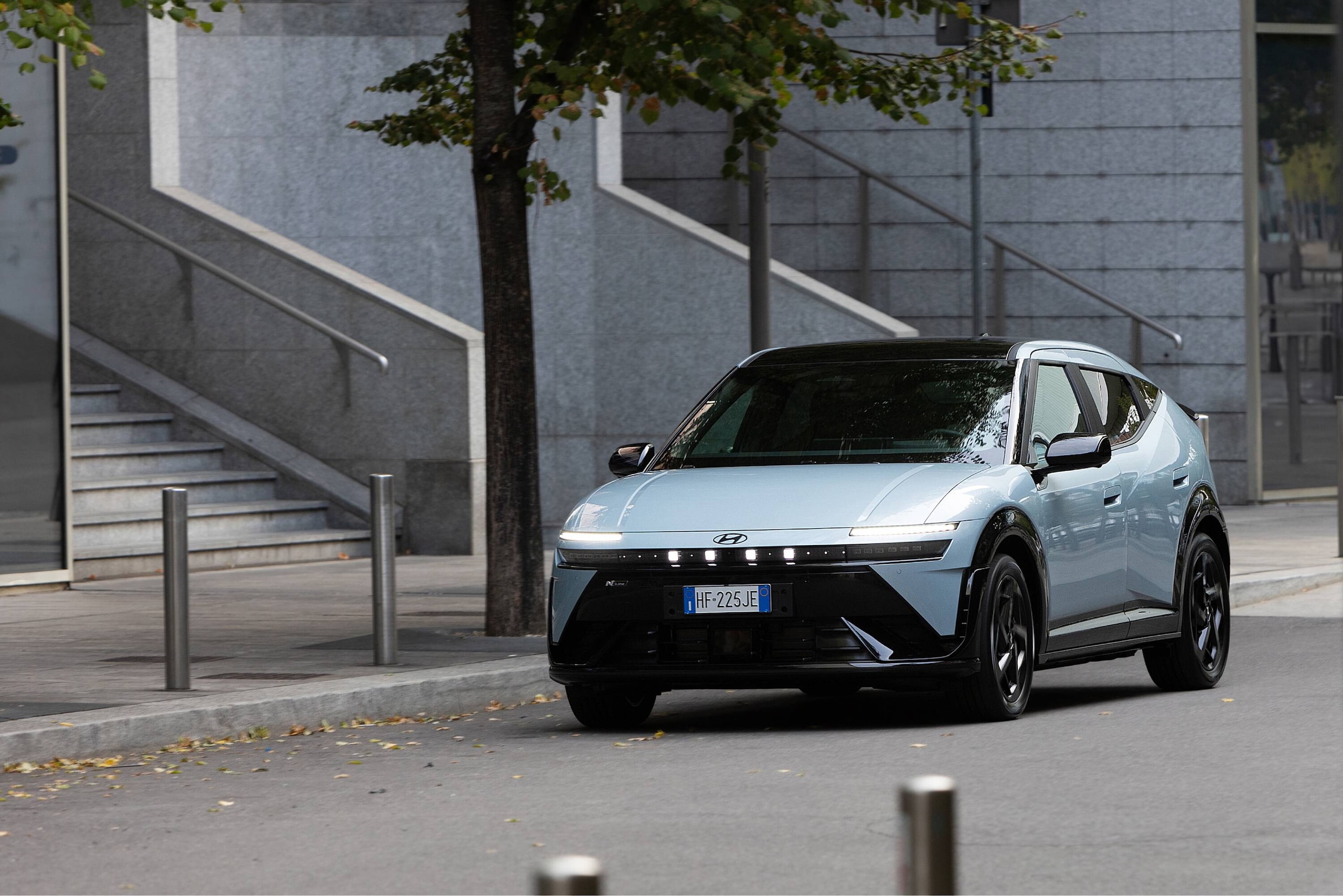 Hyundai IONIQ 3, una scossa di carattere